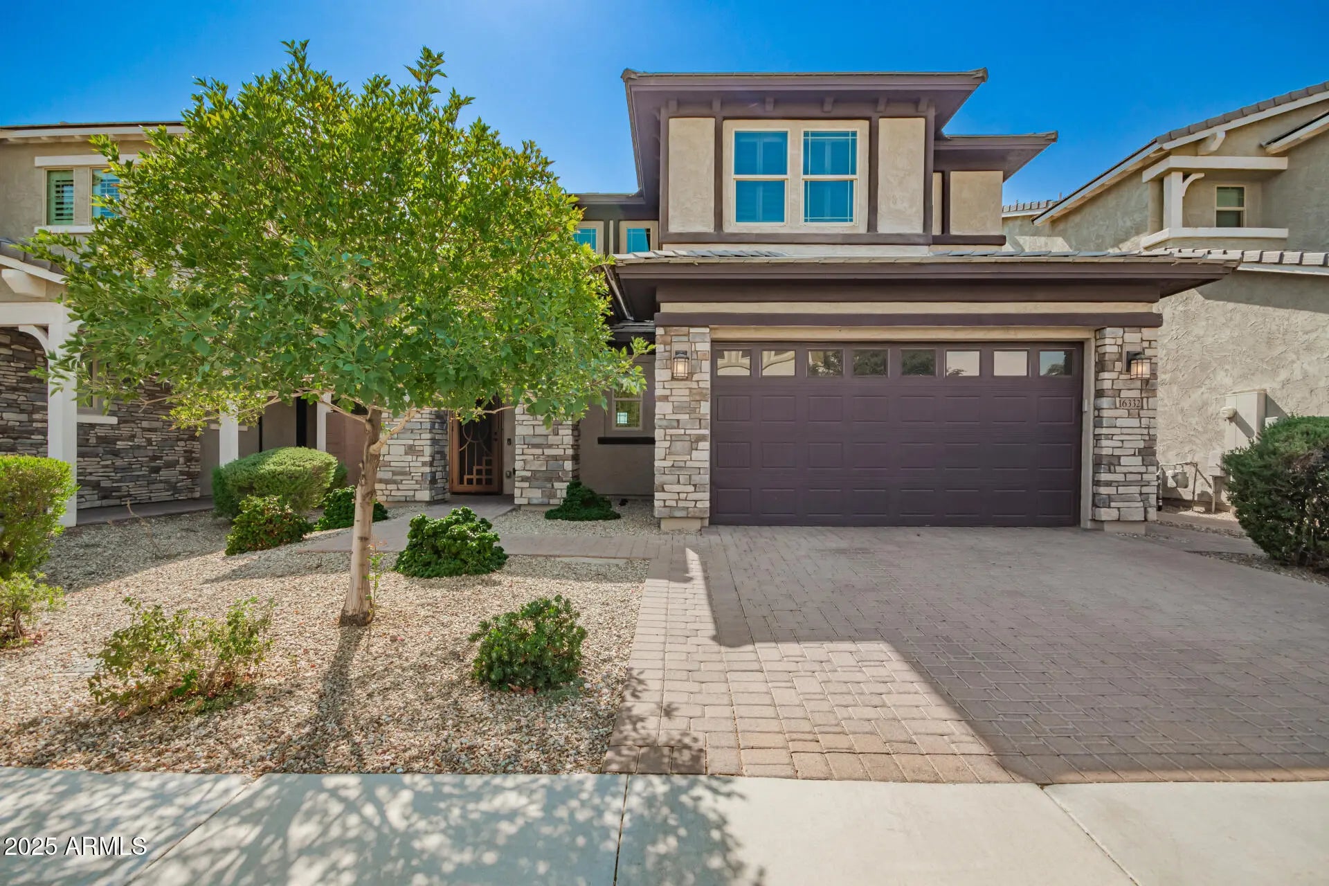 Photo of Listing #6910707