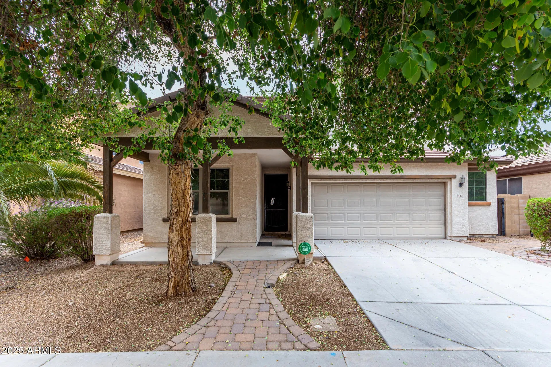 Photo of Listing #6912560