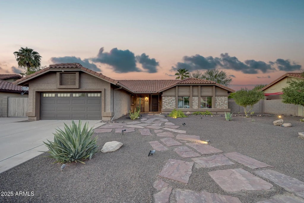 938 E Knight Lane, Tempe