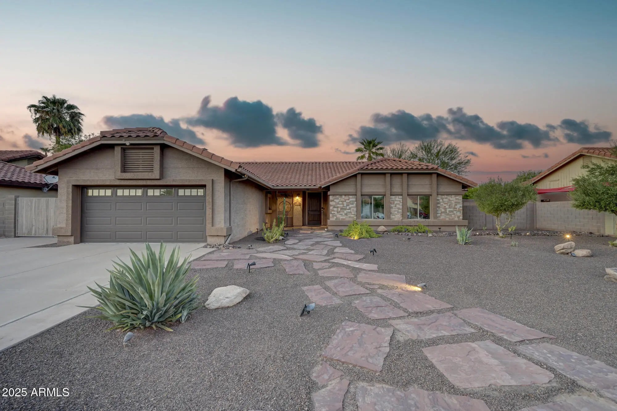 Photo of Listing #6917008