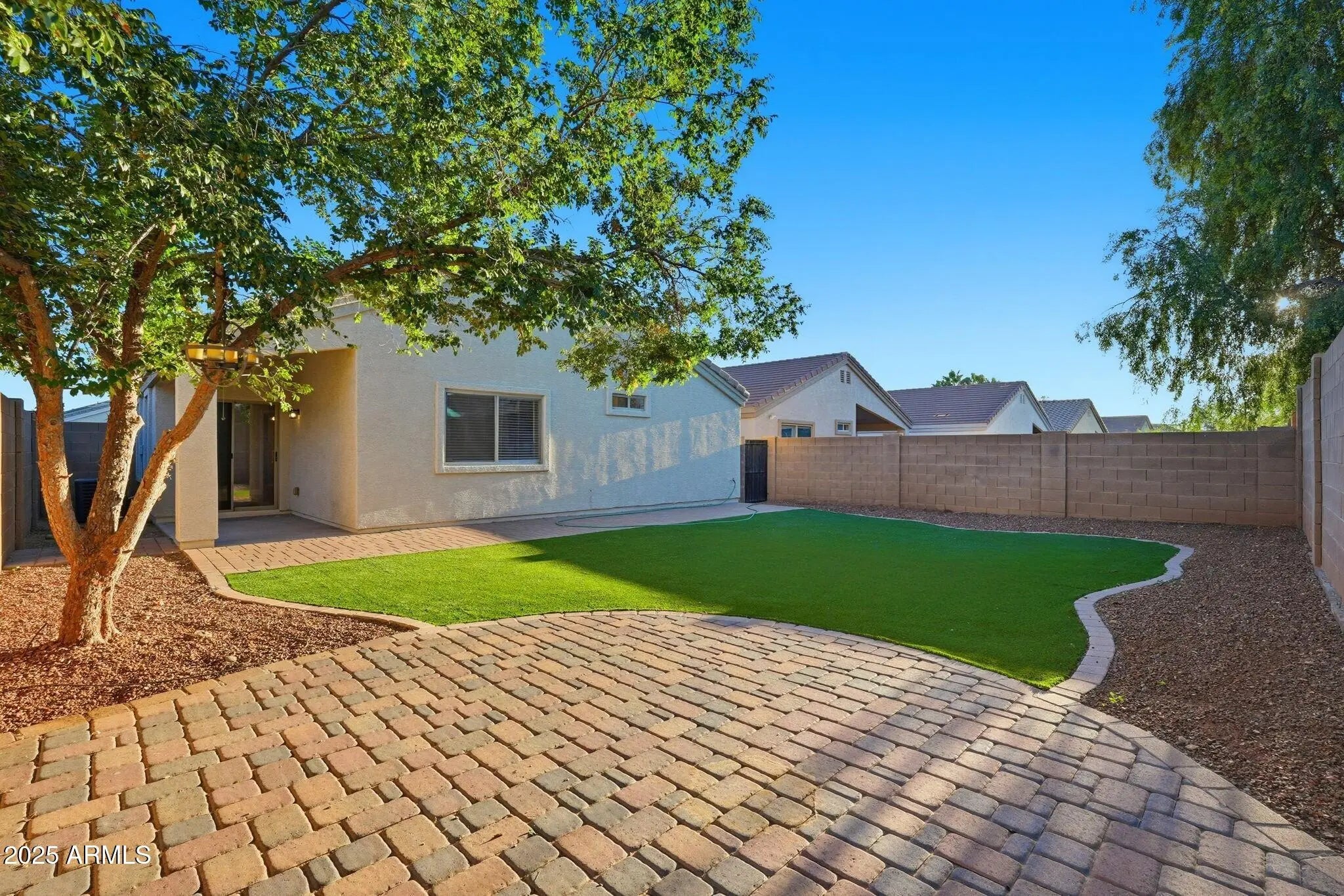 Photo of Listing #6940446