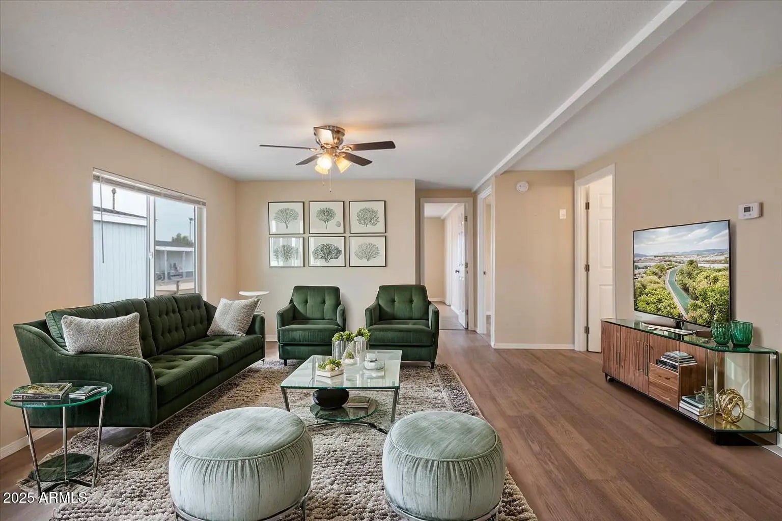 Photo of Listing #6910907