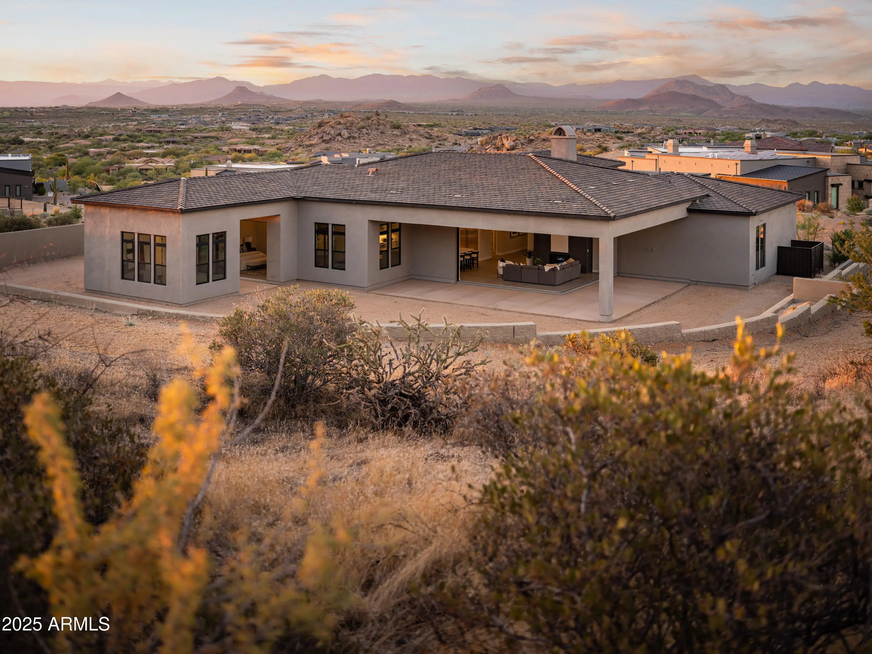 Photo of Listing #6910898