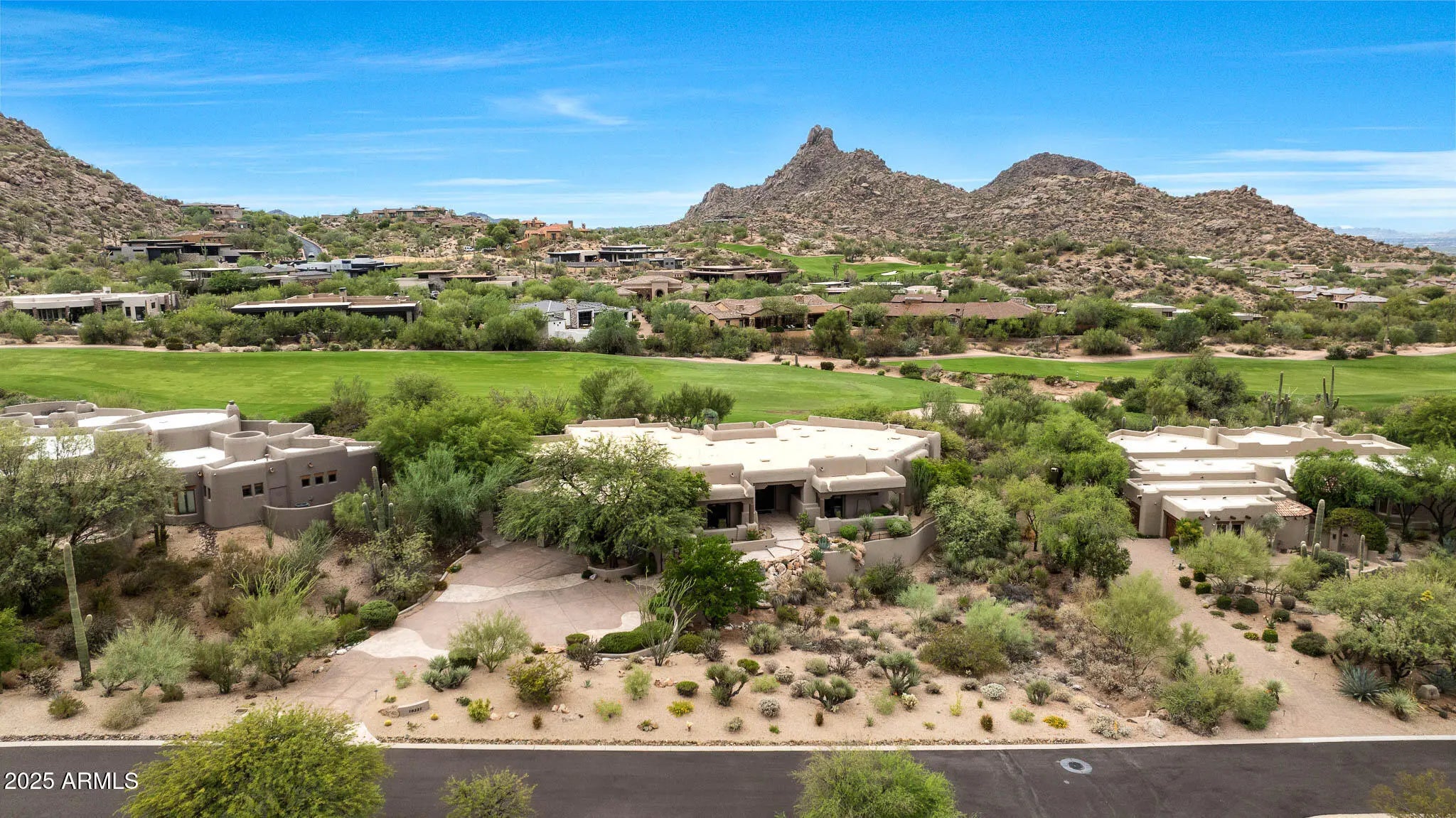 Photo of Listing #6915053