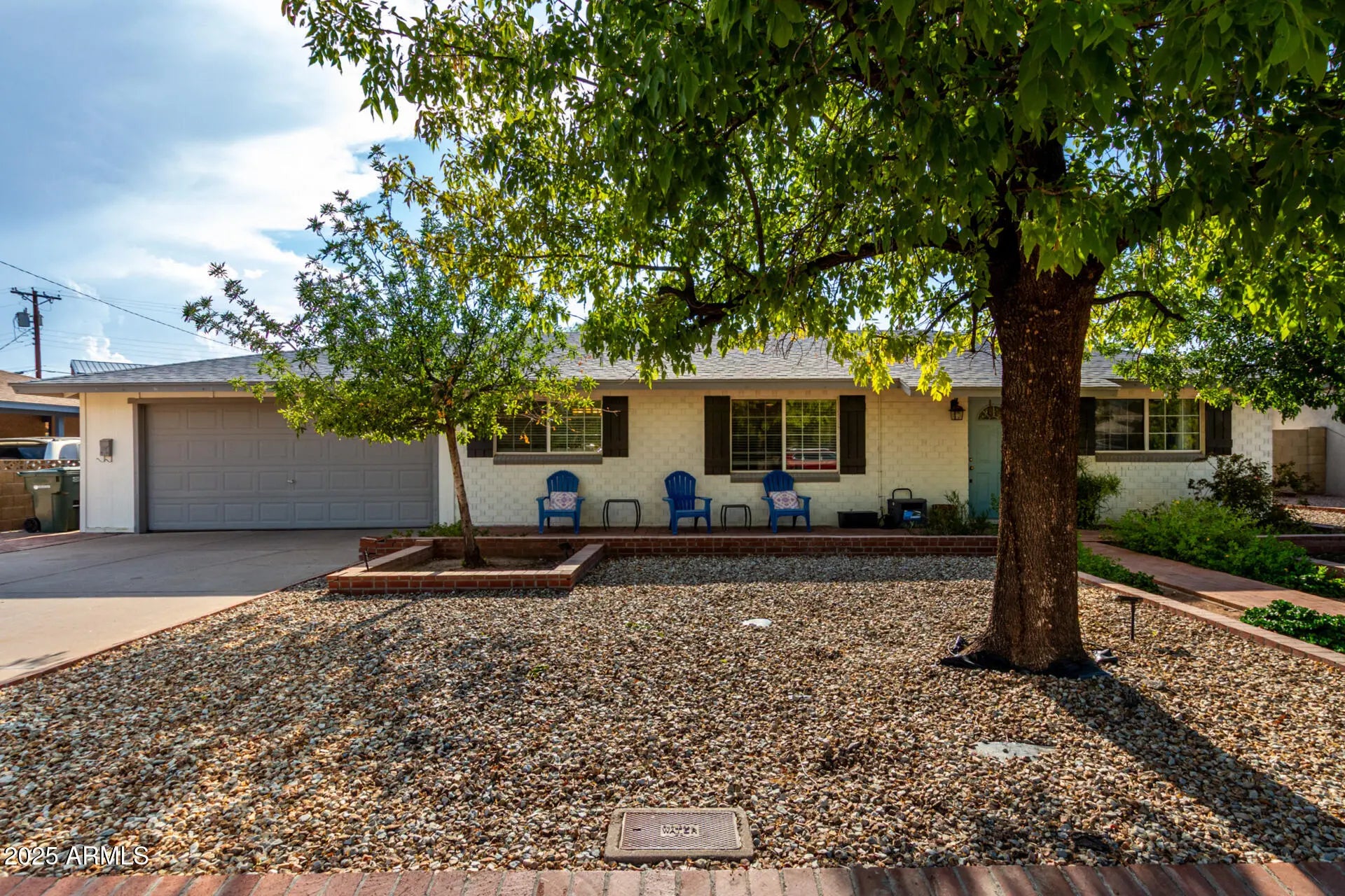 Photo of Listing #6911001