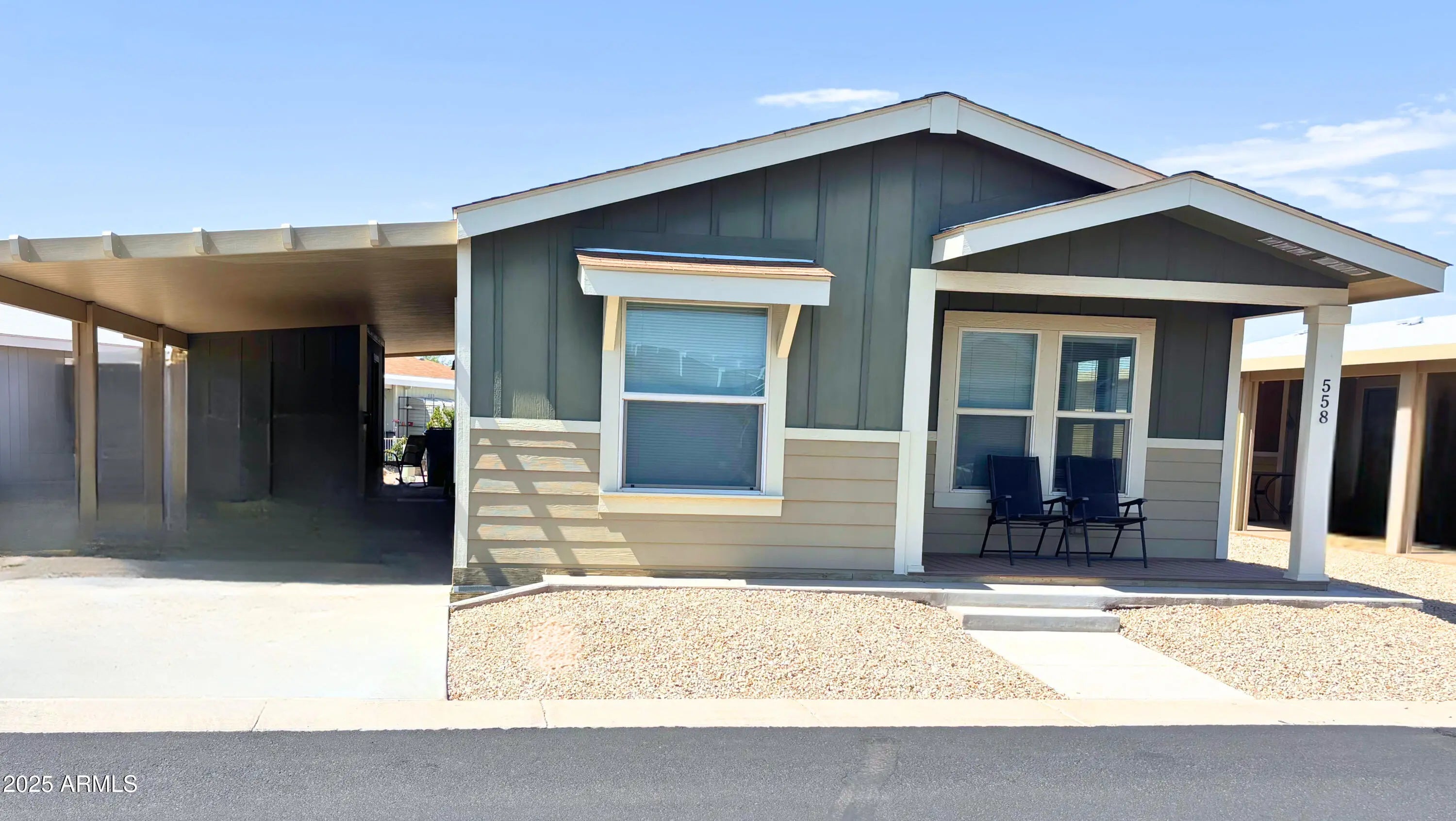 Photo of Listing #6911081