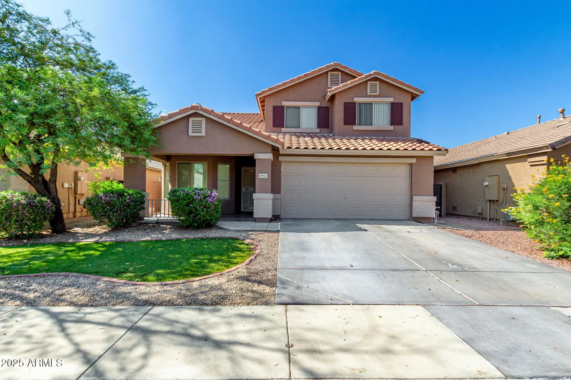 Photo of Listing #6911946