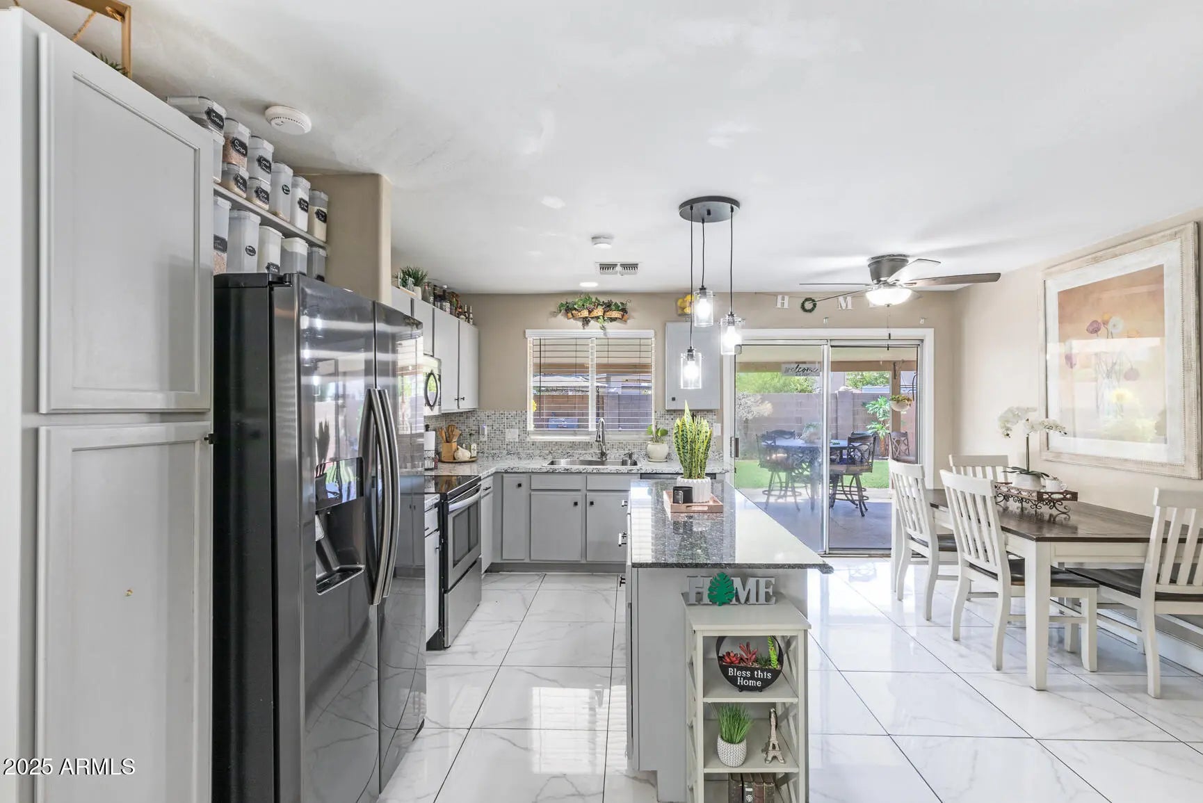 Photo of Listing #6911144