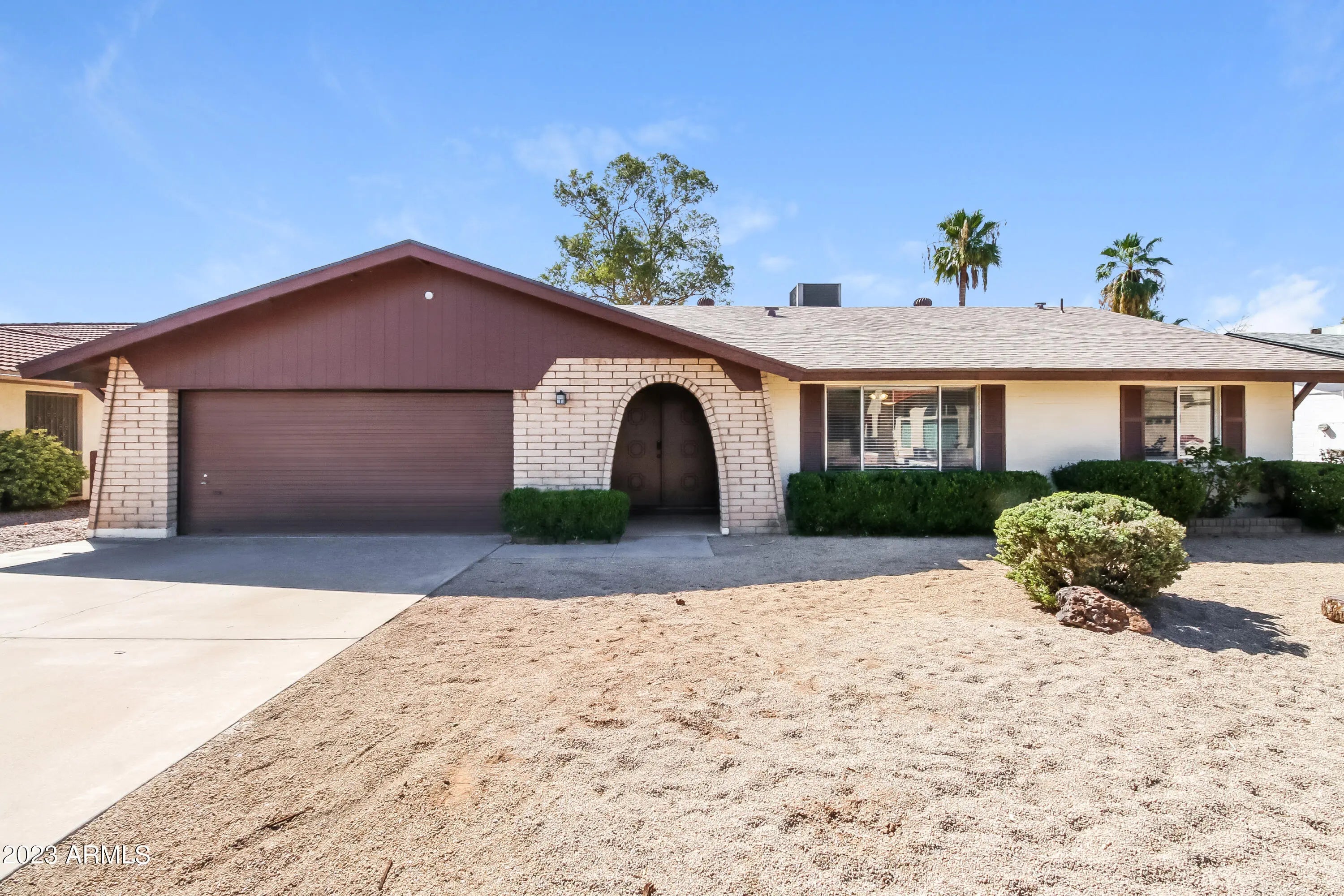 Photo of Listing #6911154