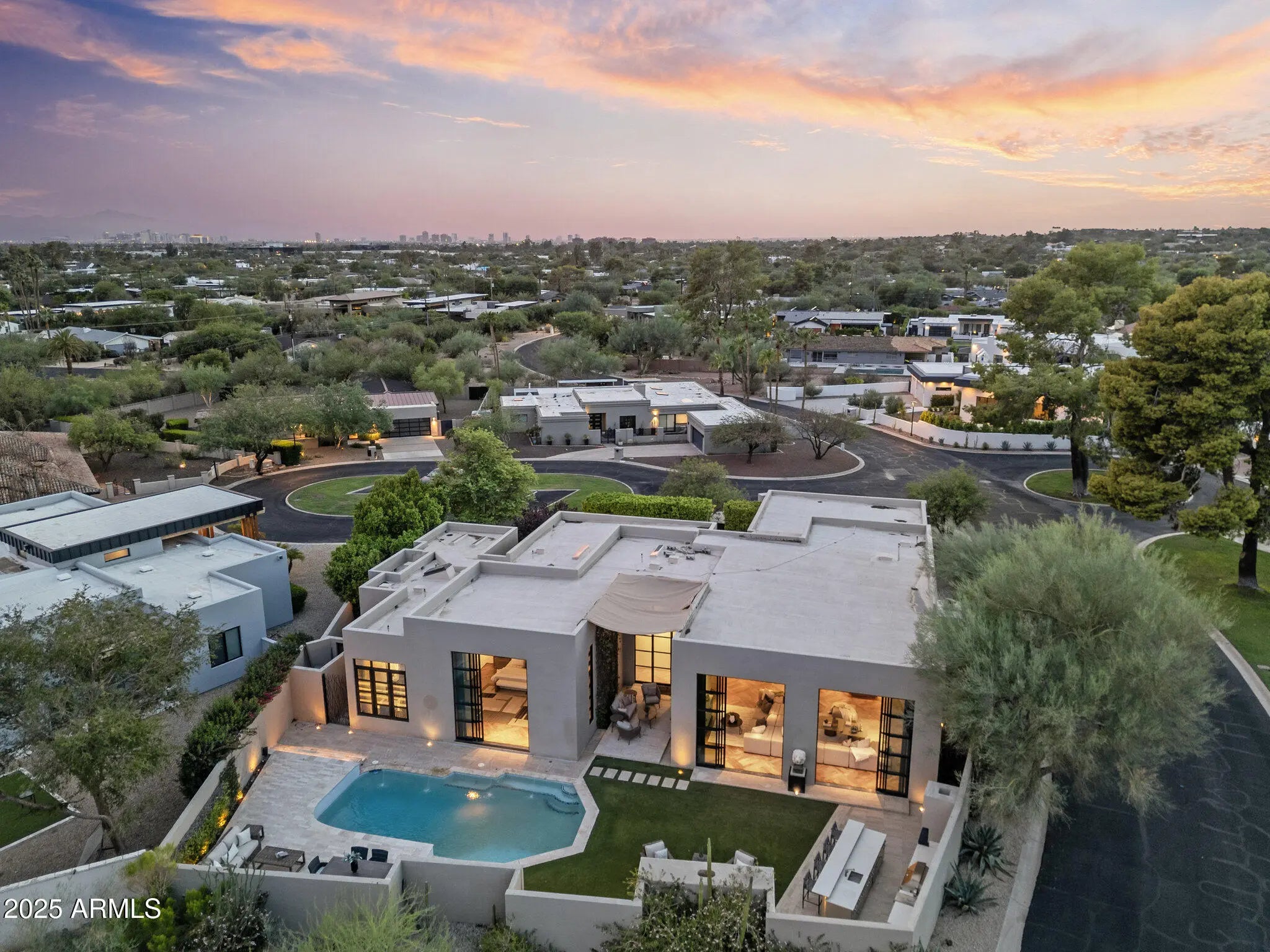 Photo of Listing #6917701