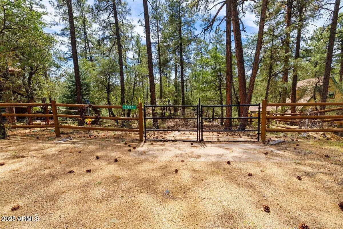 Photo of Listing #6927569