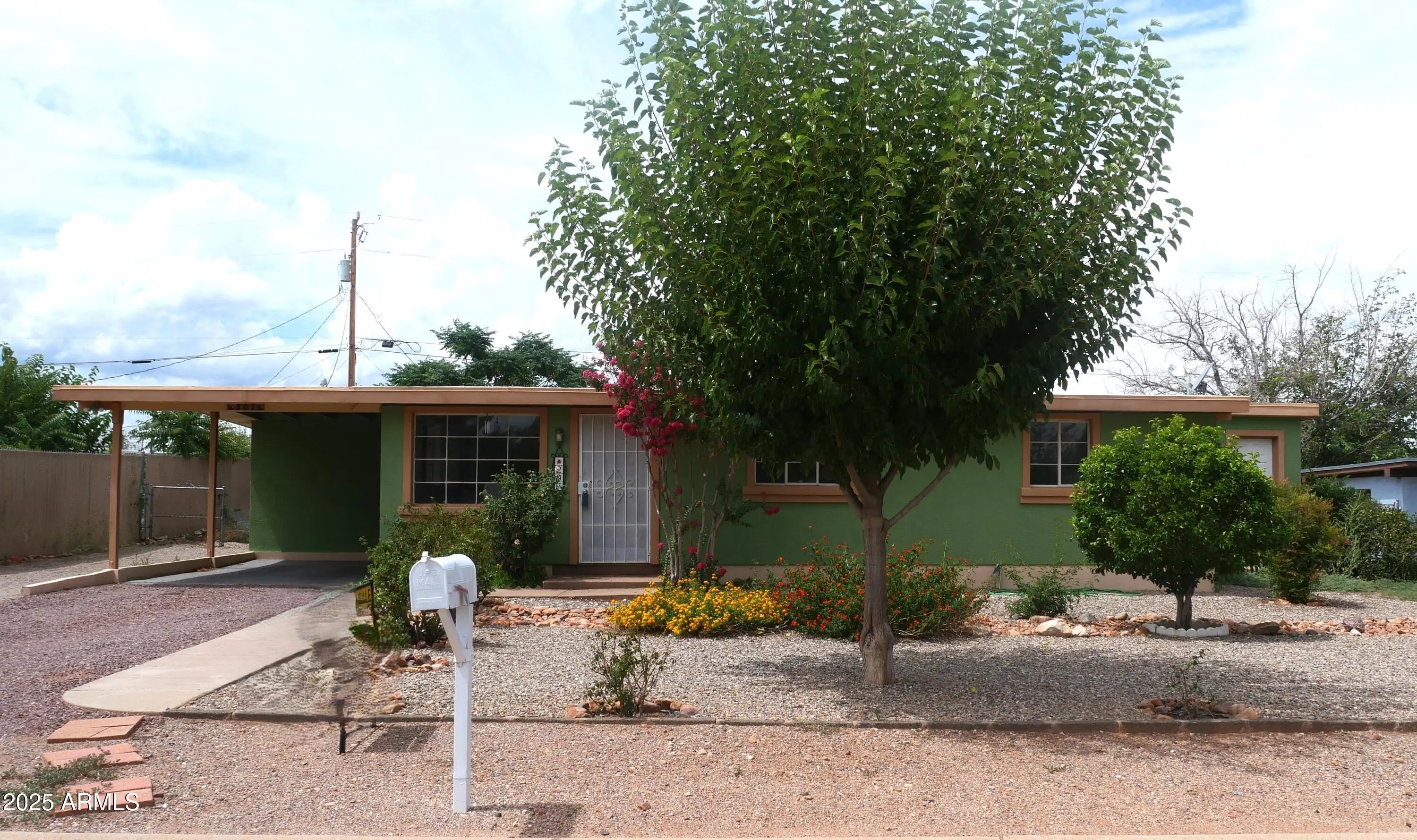 Photo of Listing #6914359