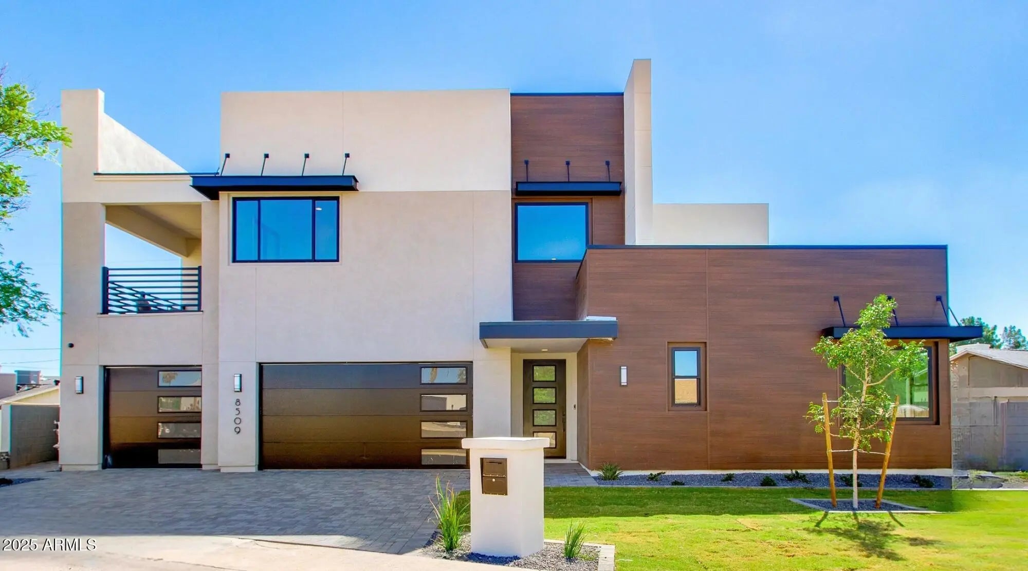 Photo of Listing #6927630