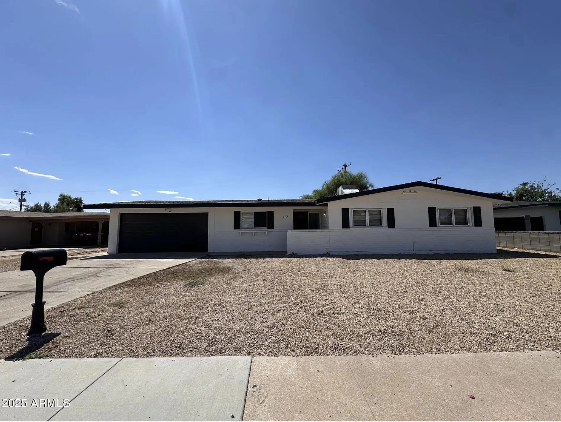 Photo of Listing #6911756