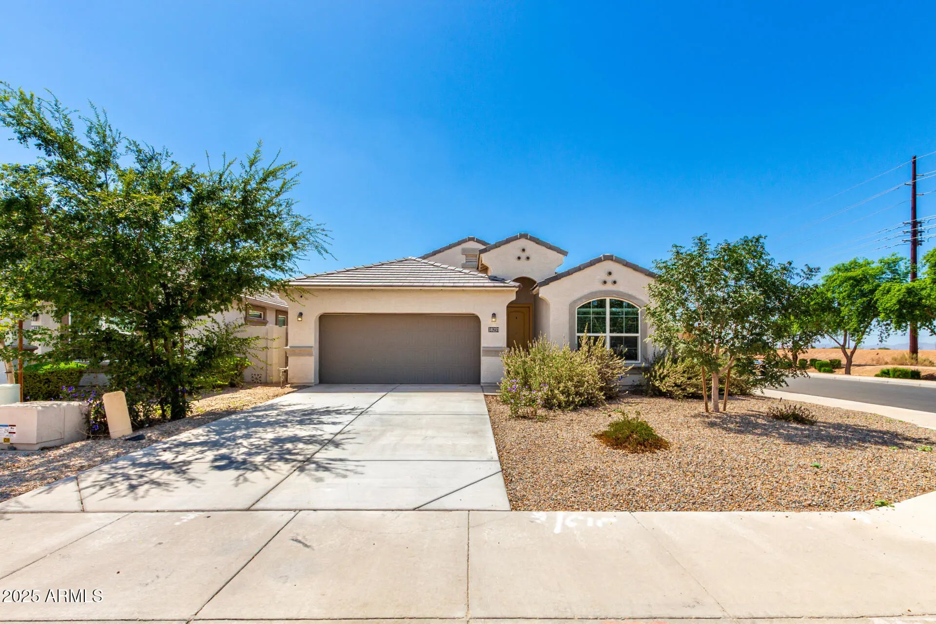 Photo of Listing #6913689