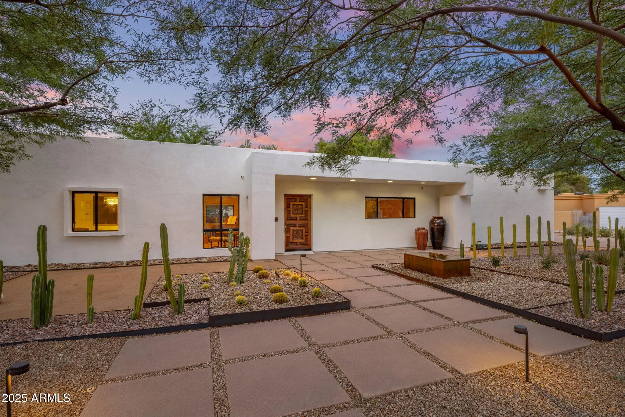 Photo of Listing #6912371