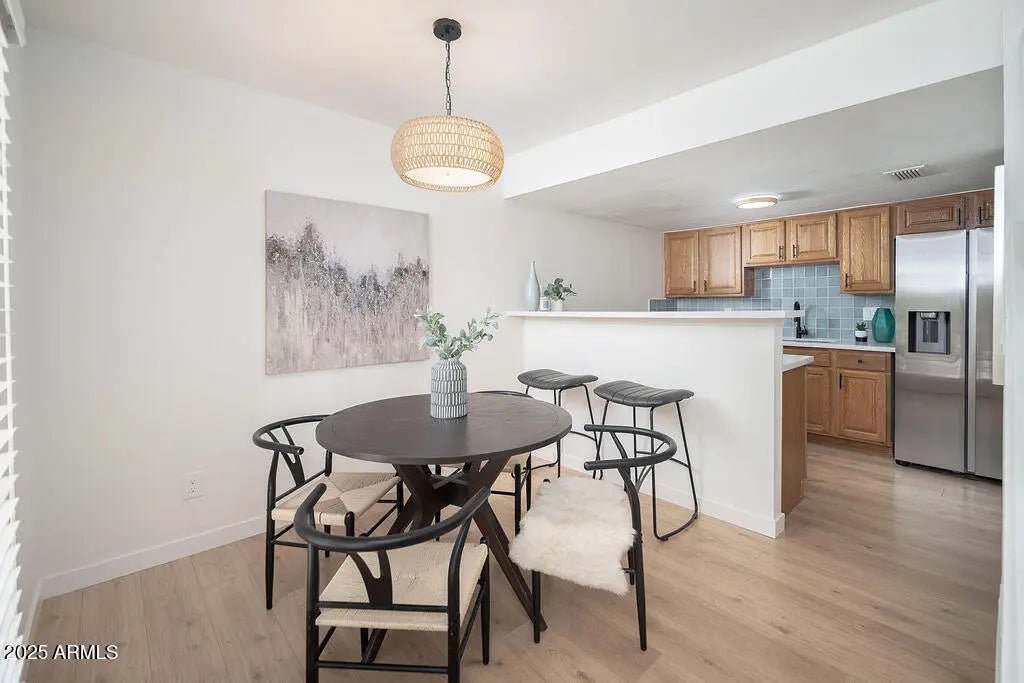 Photo of Listing #6912165