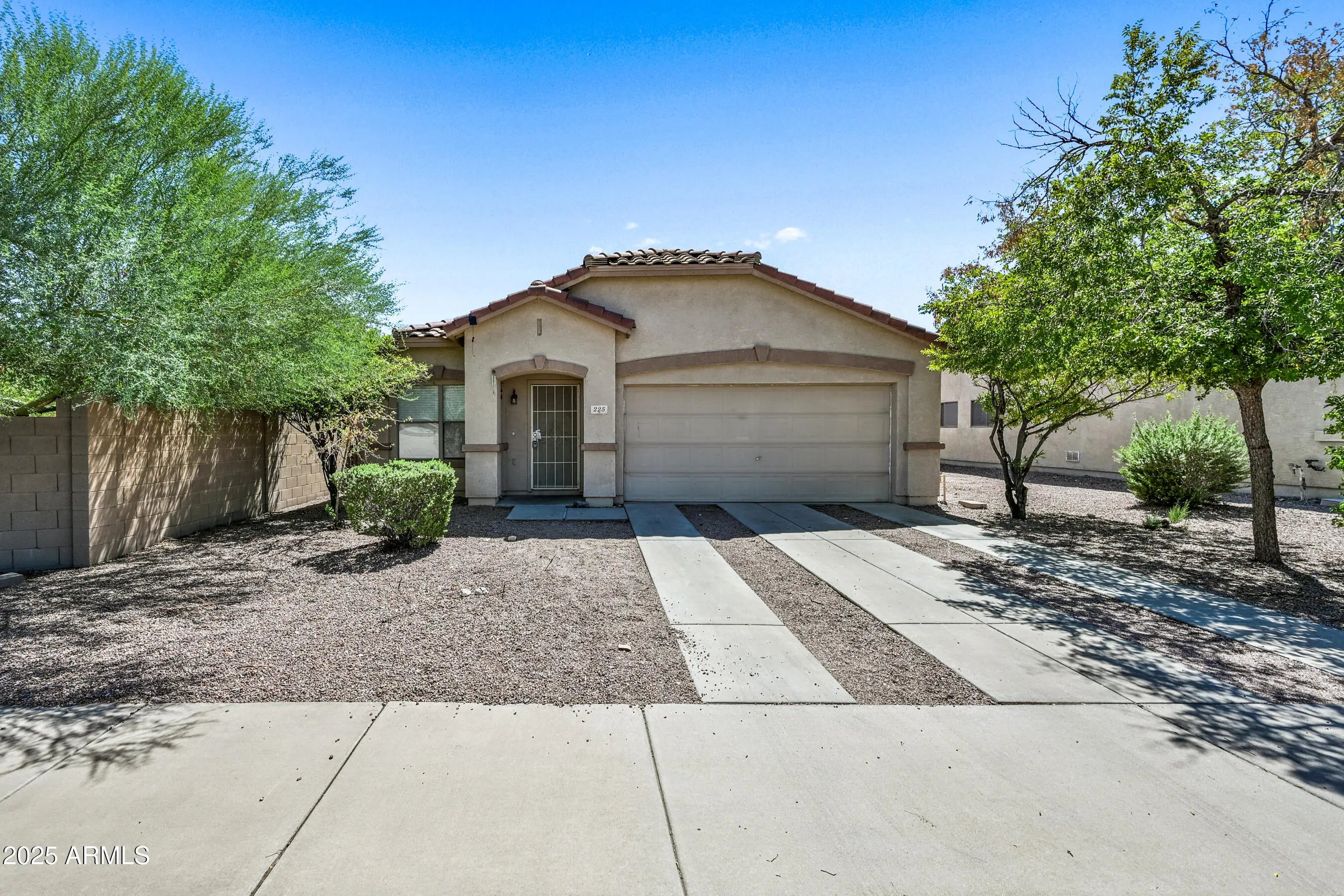 Photo of Listing #6911573