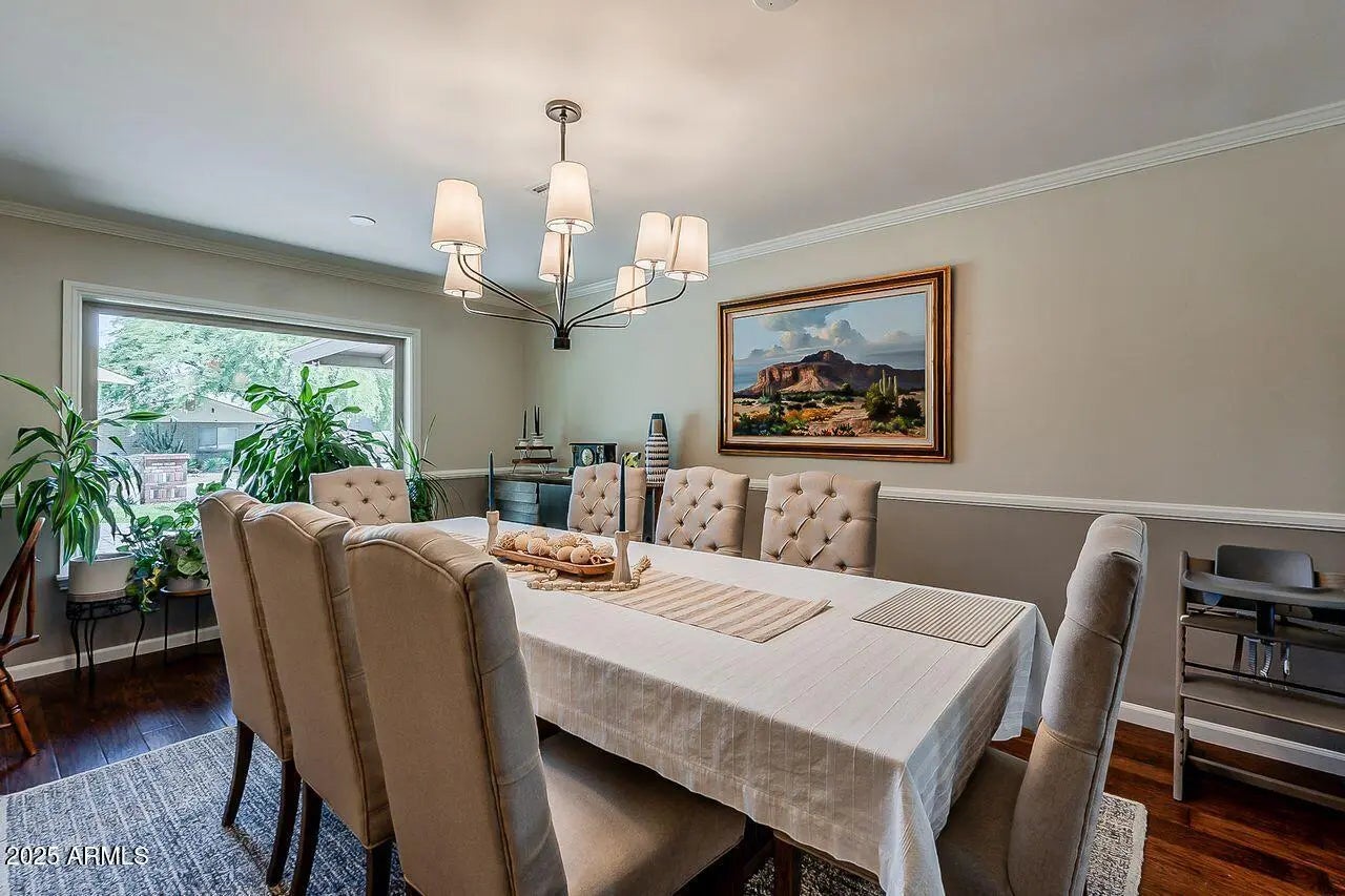 Photo of Listing #6912022