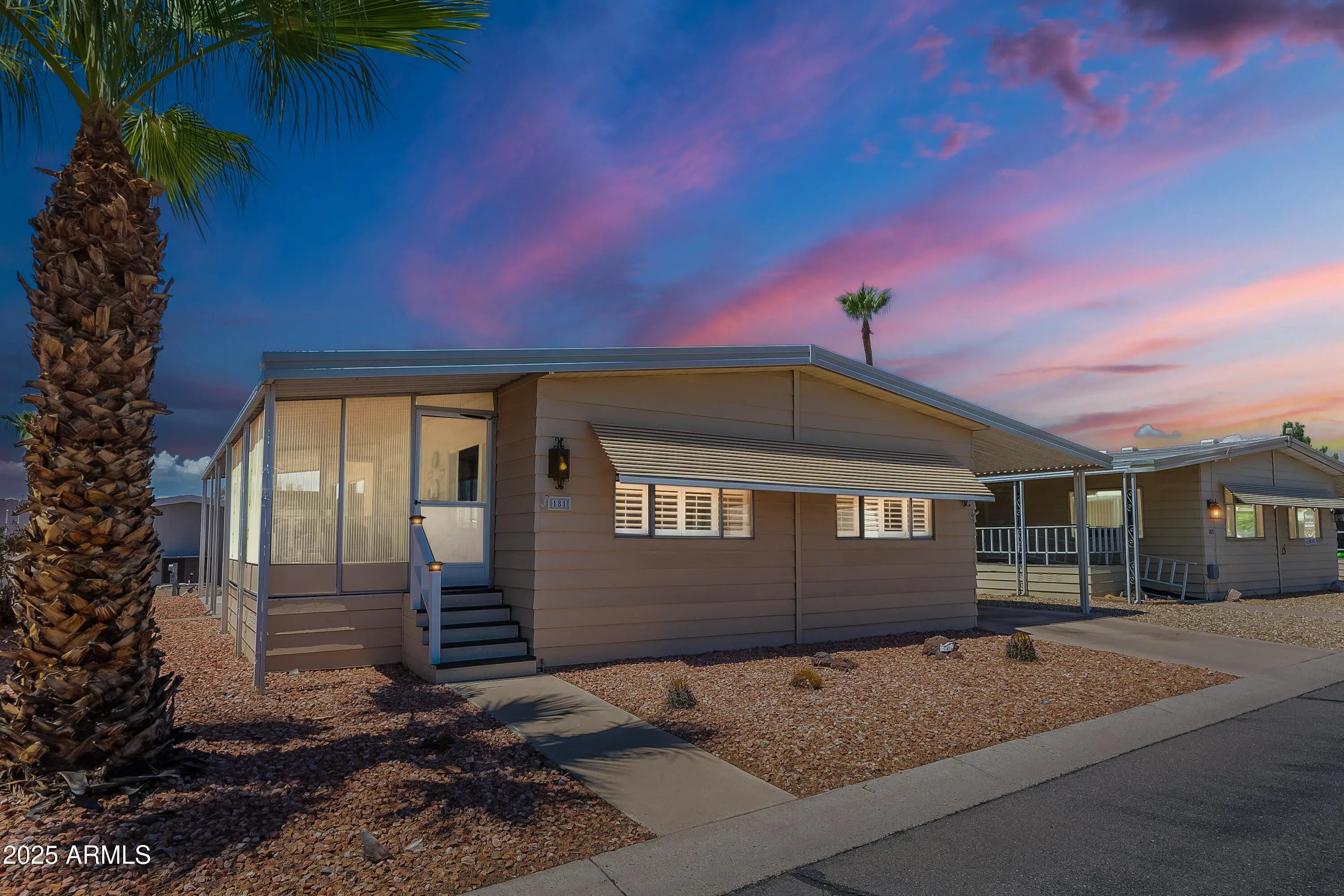 Photo of Listing #6912381