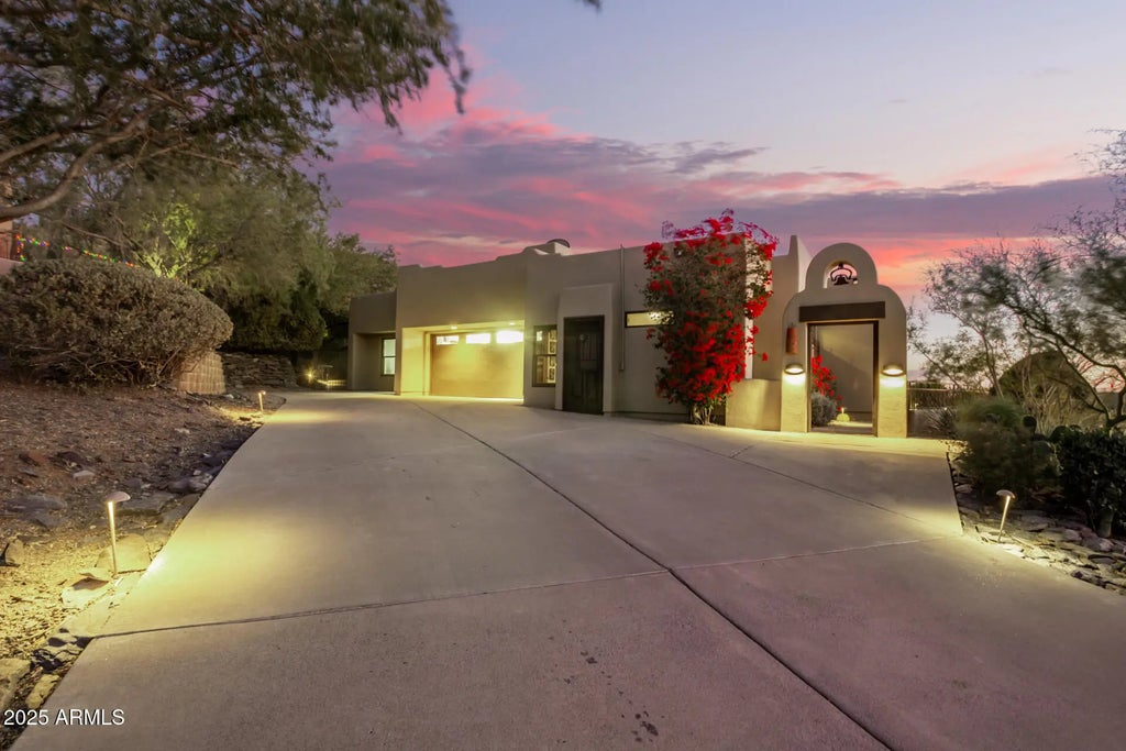 35621 N Mamie Maude Drive, Carefree