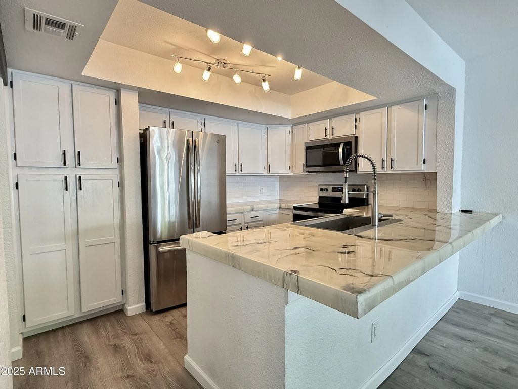 1331 W Baseline Road (unit 272), Mesa