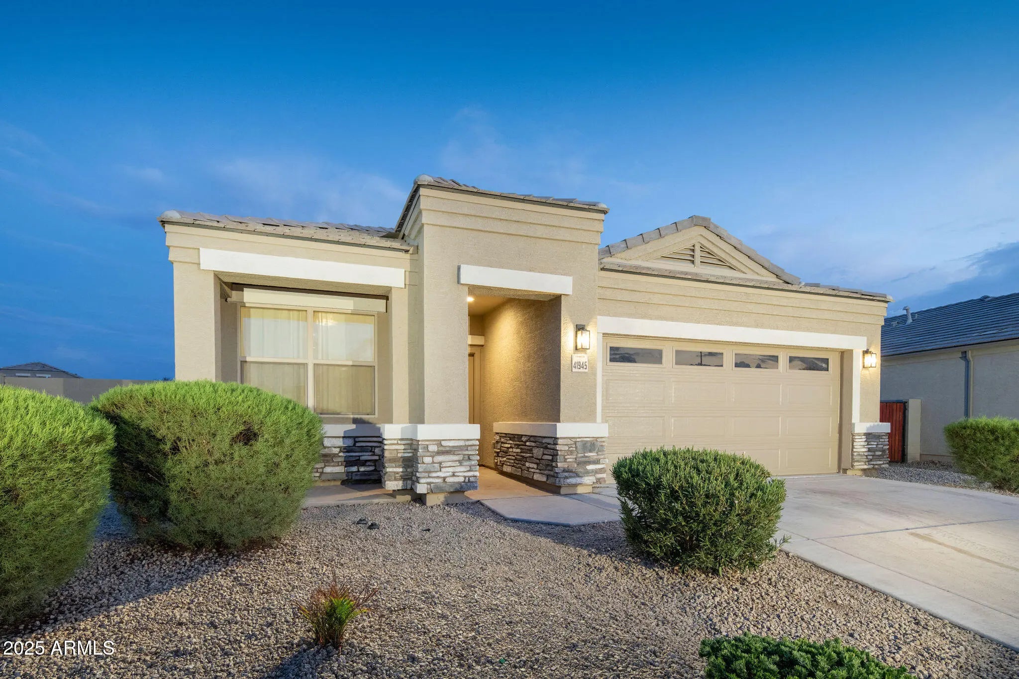 Photo of Listing #6912237