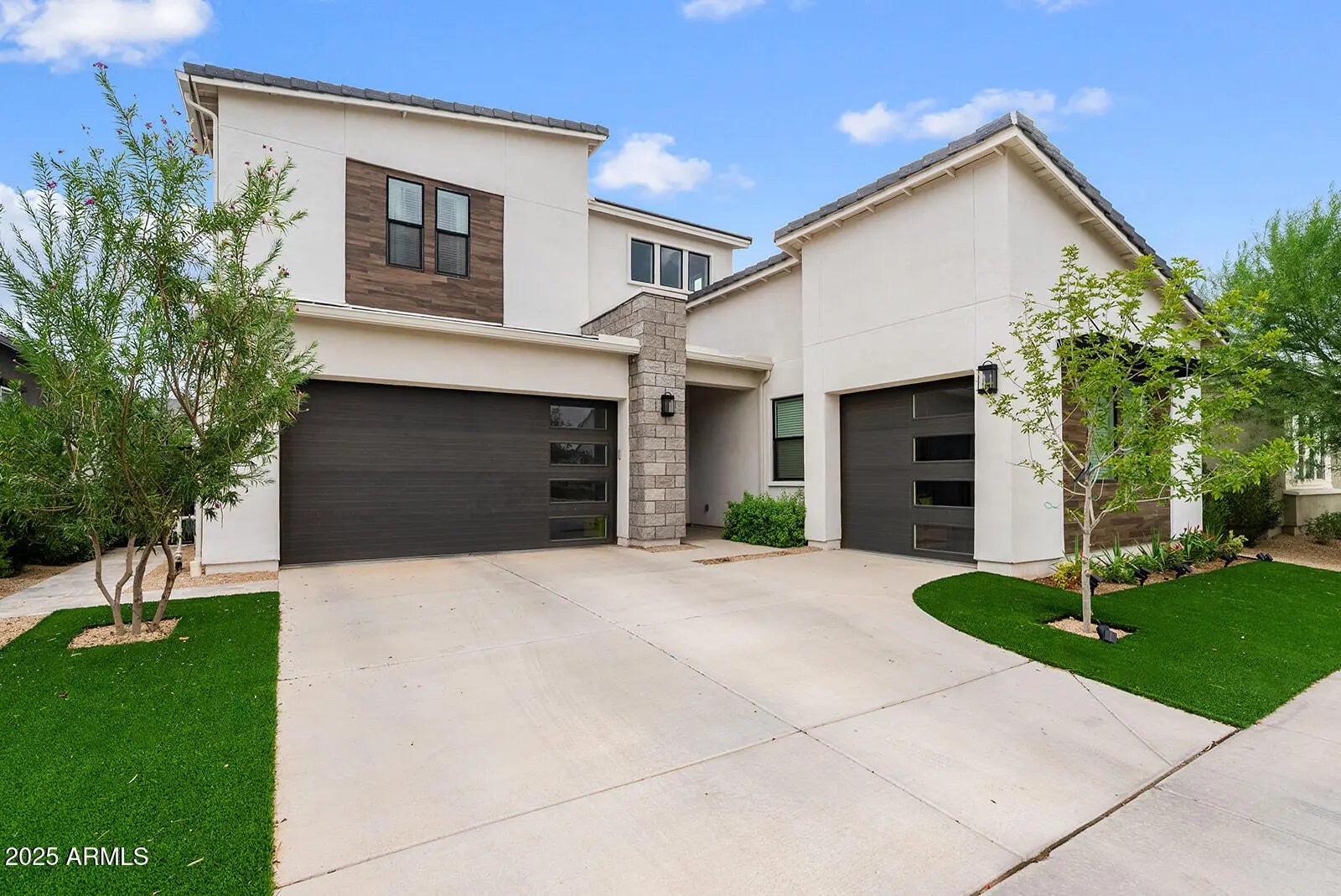 Photo of Listing #6915514