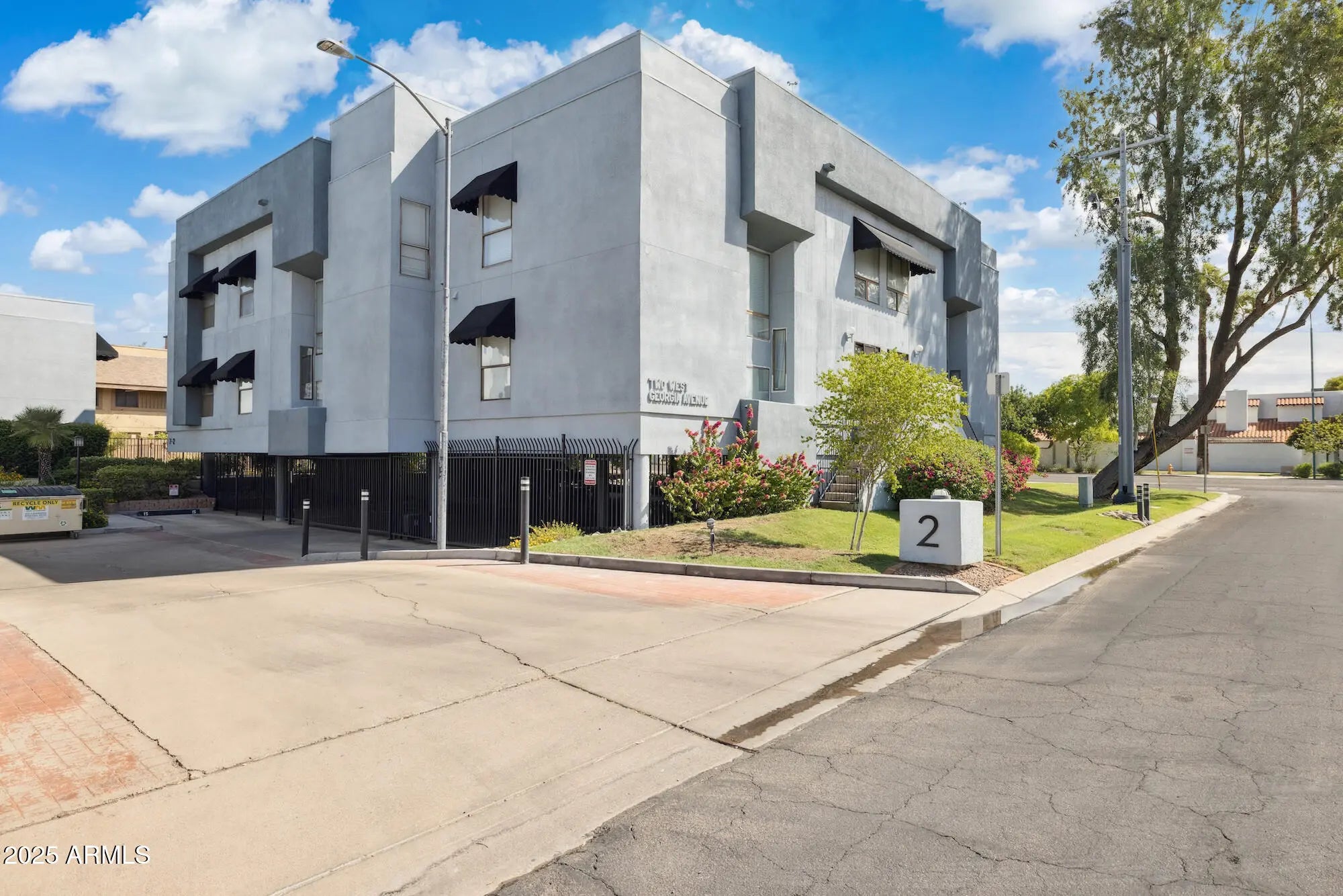 Photo of Listing #6921718