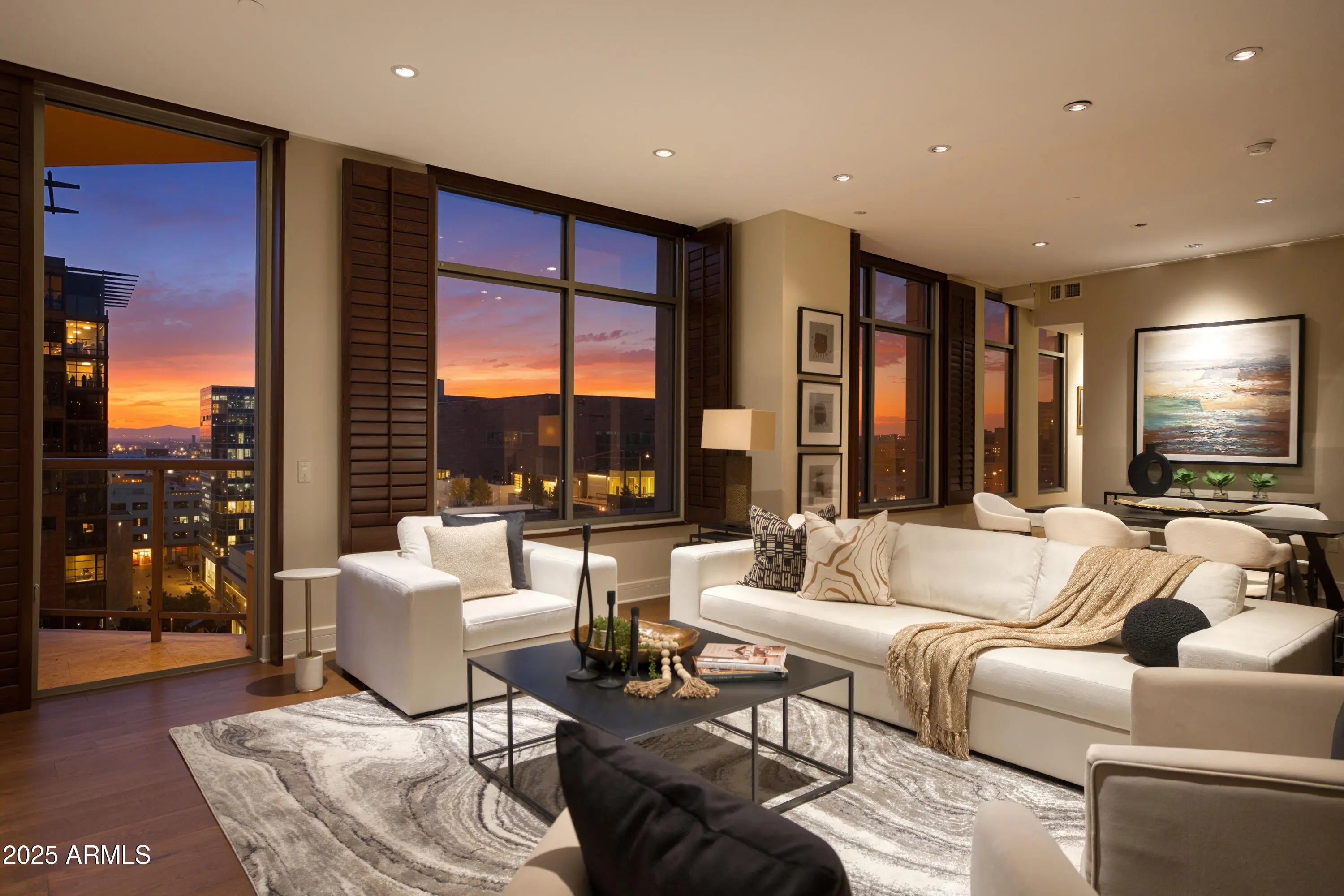 Photo of Listing #6913430