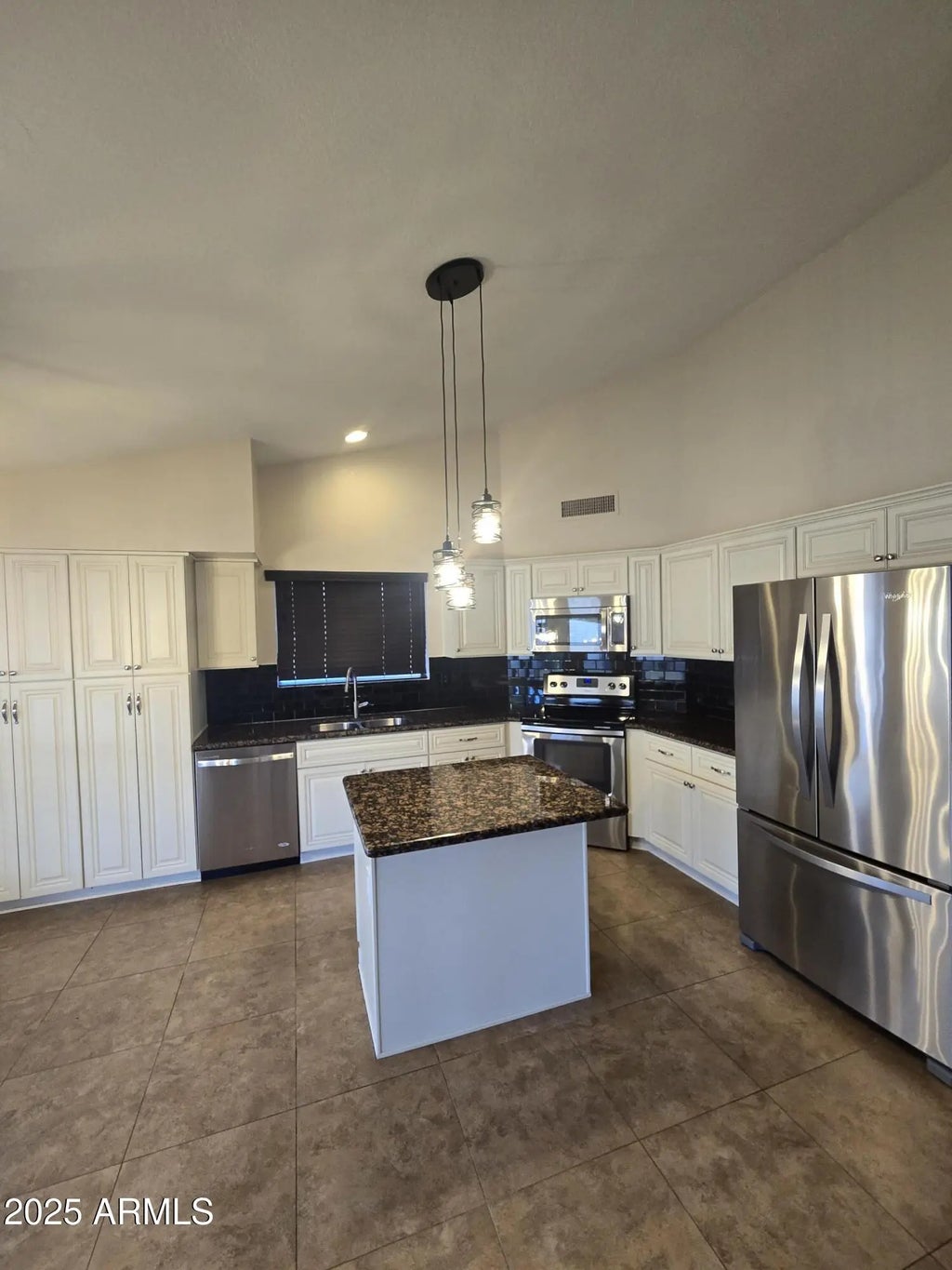 2520 E Granite View Drive, Phoenix