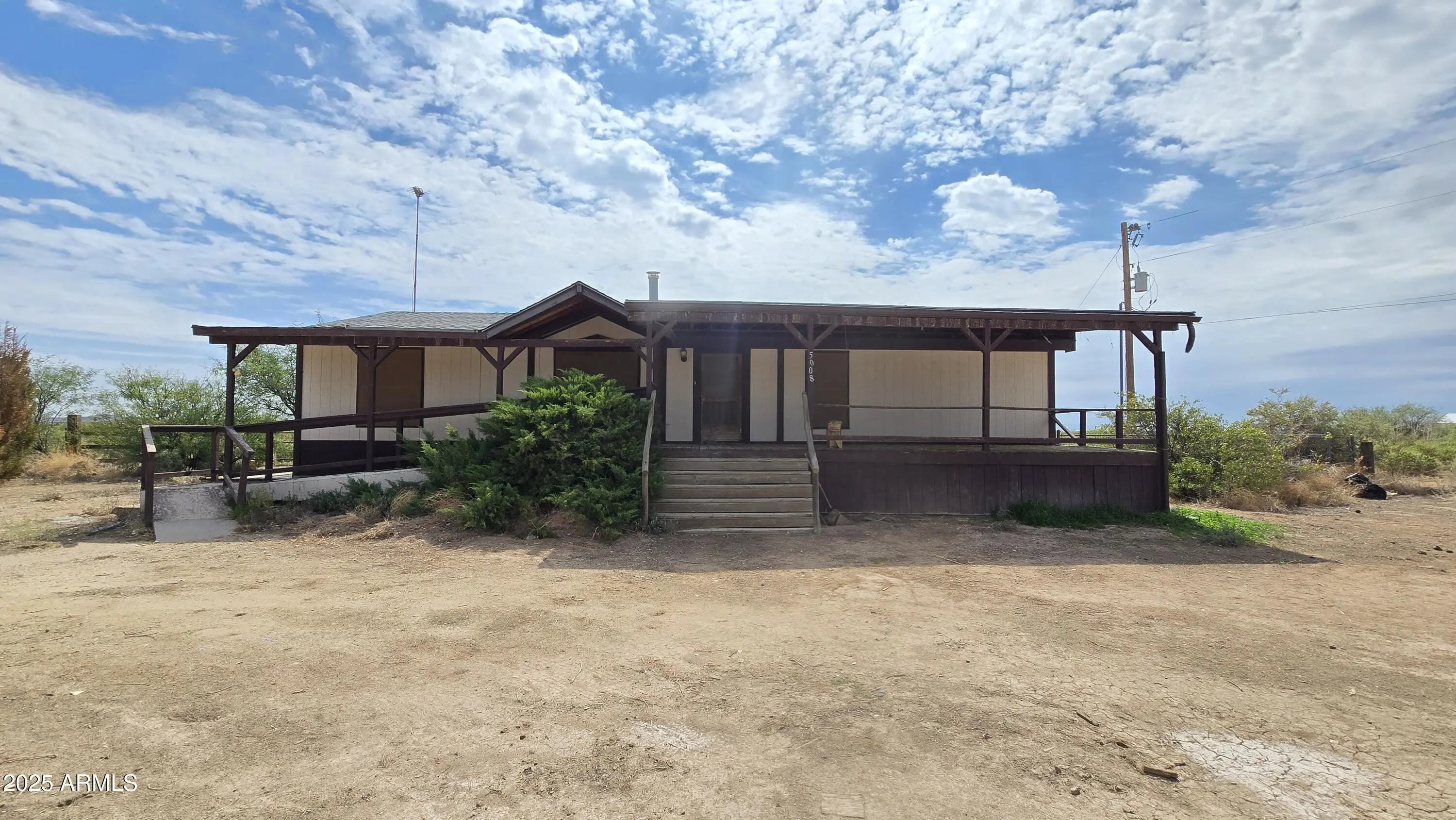 Photo of Listing #6912203