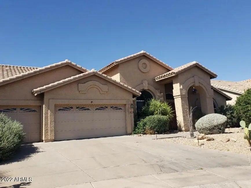 Photo of Listing #6912369