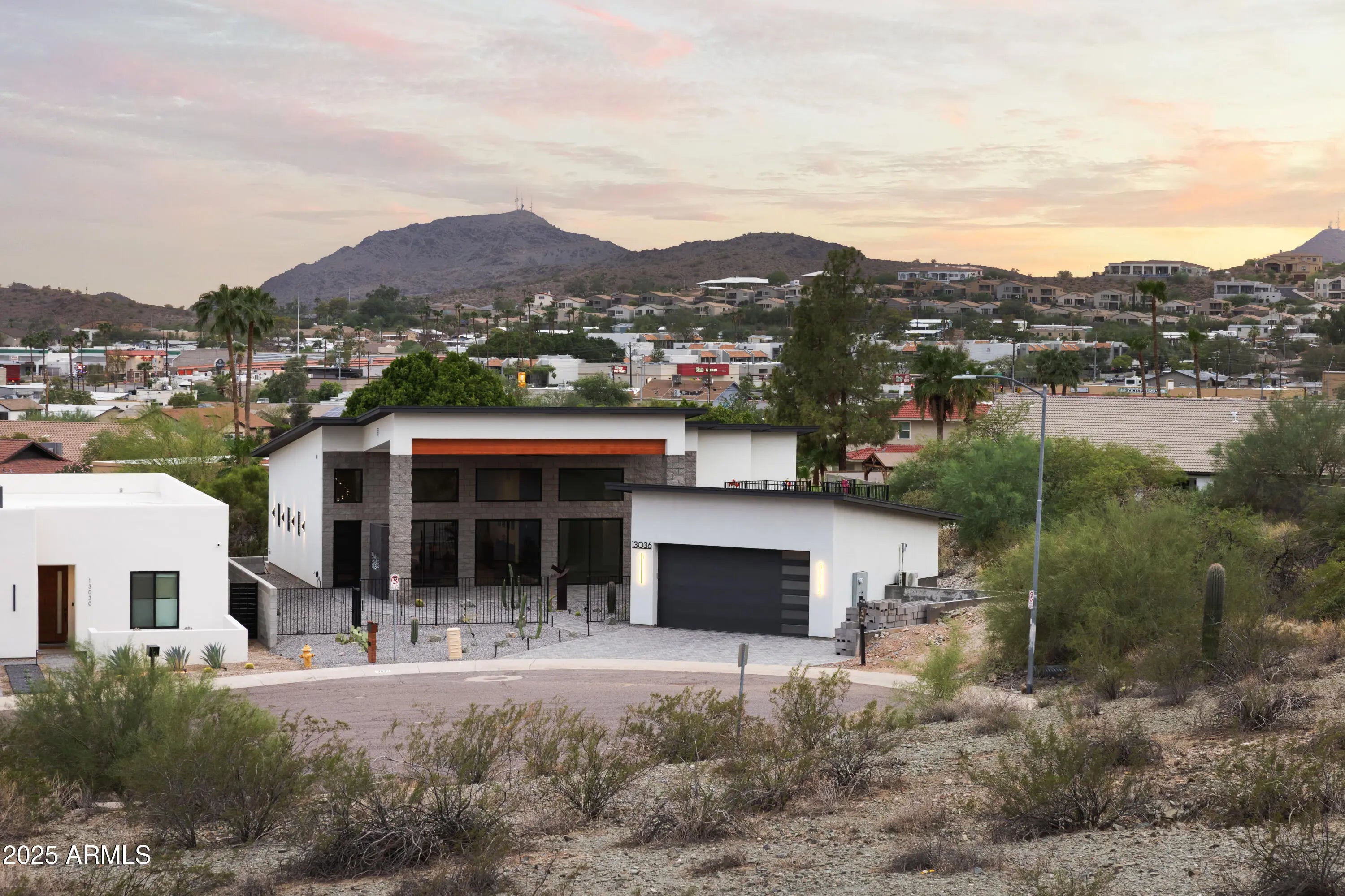 Photo of Listing #6916862