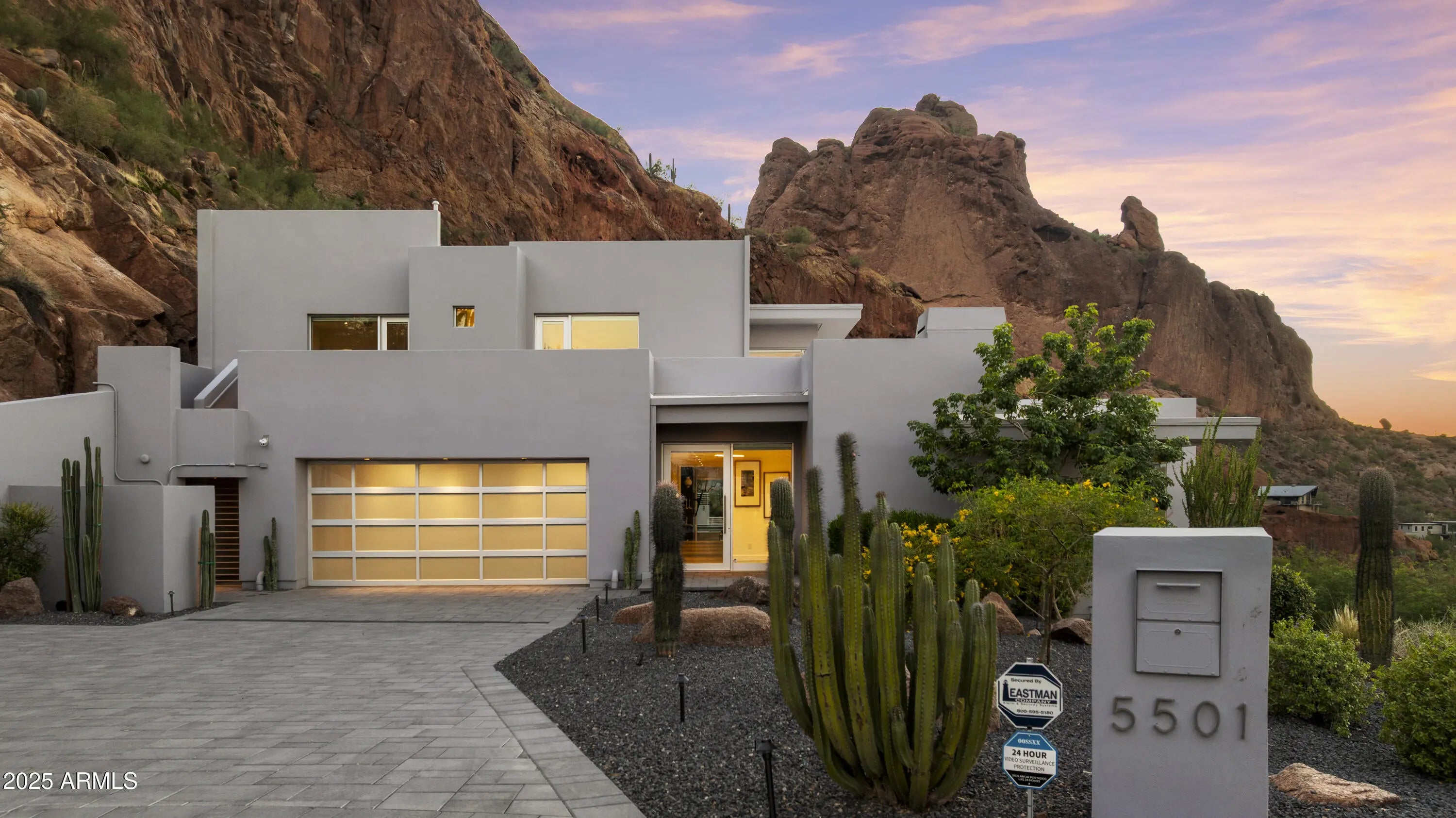 Photo of Listing #6927319