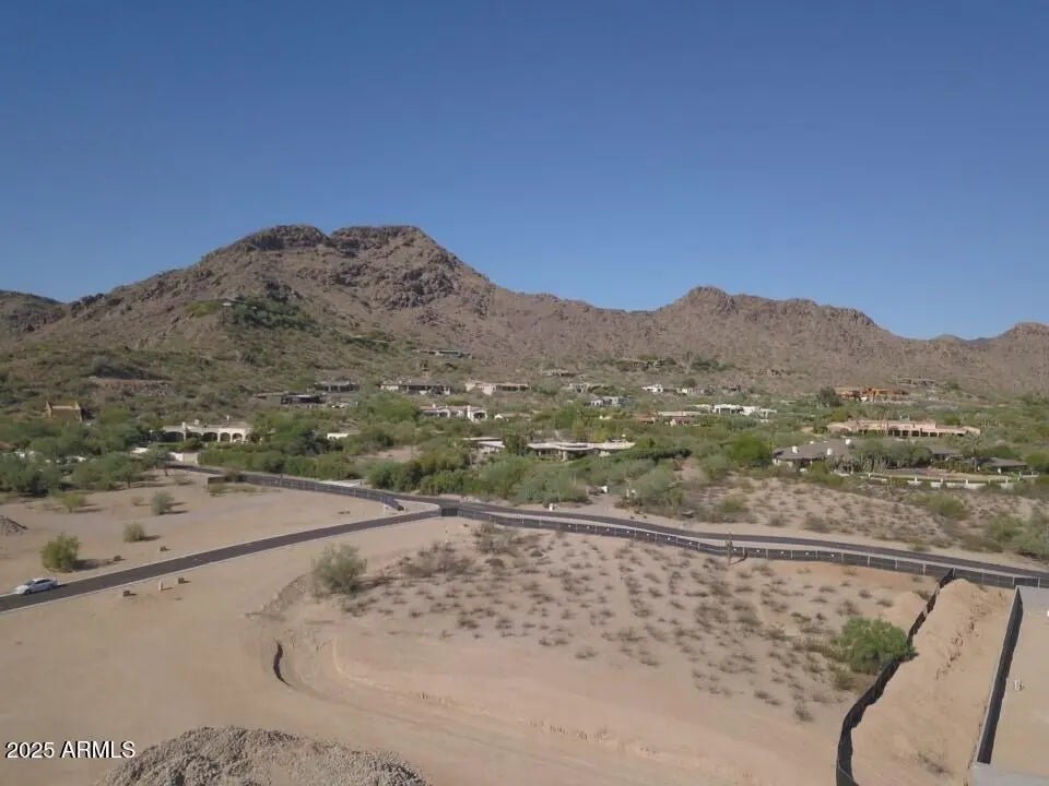 Photo of Listing #6912703