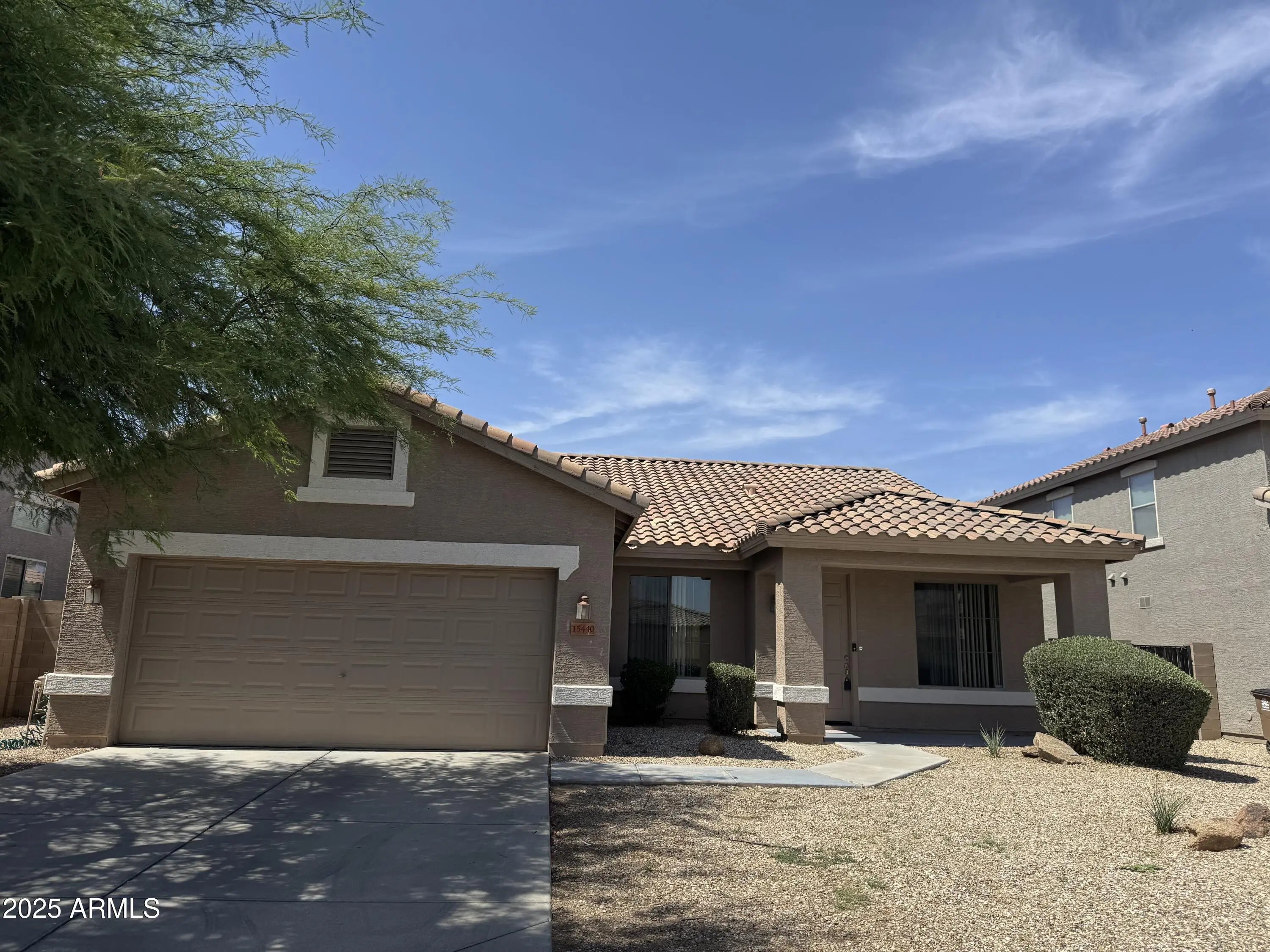 Photo of Listing #6912690