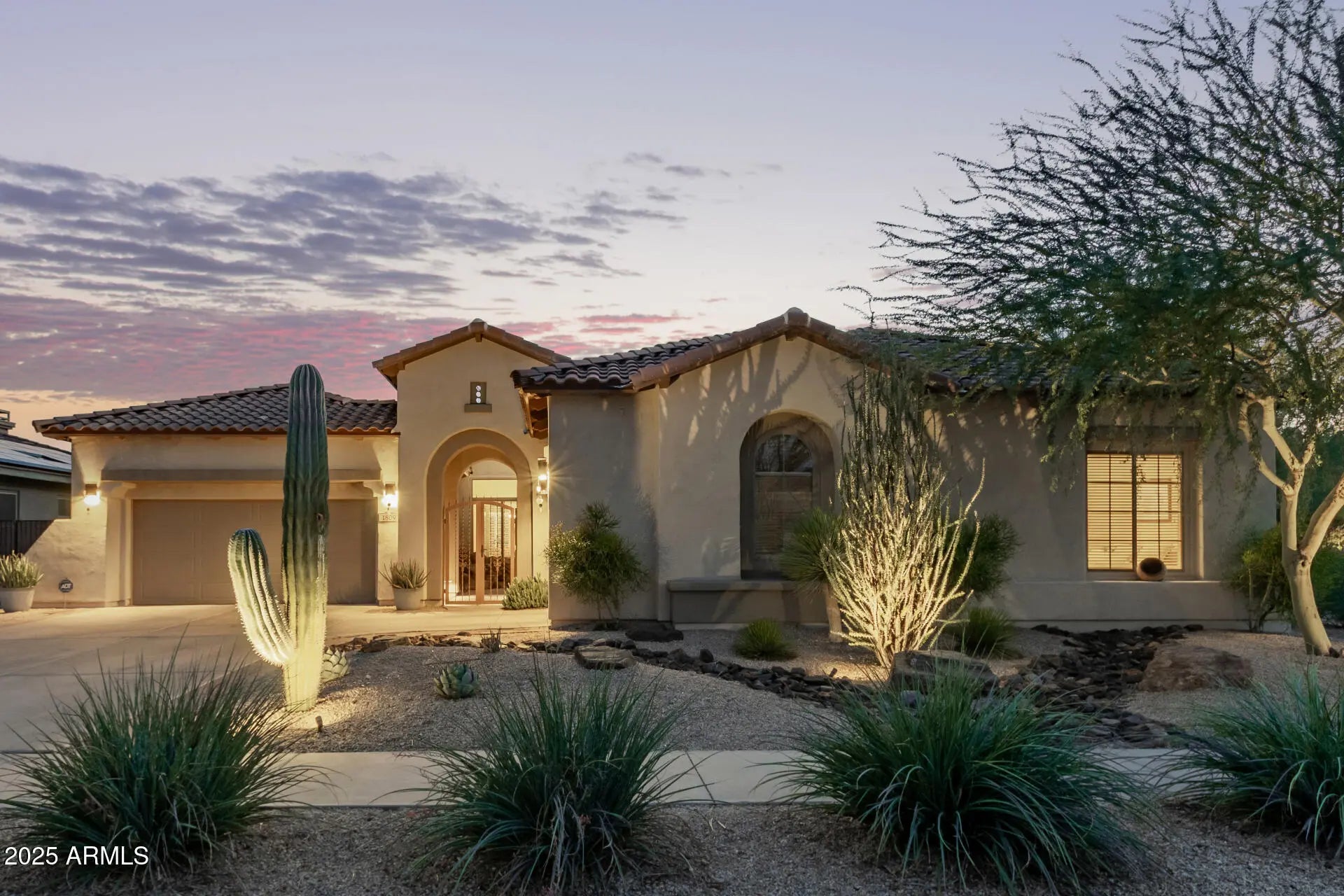 Photo of Listing #6914556