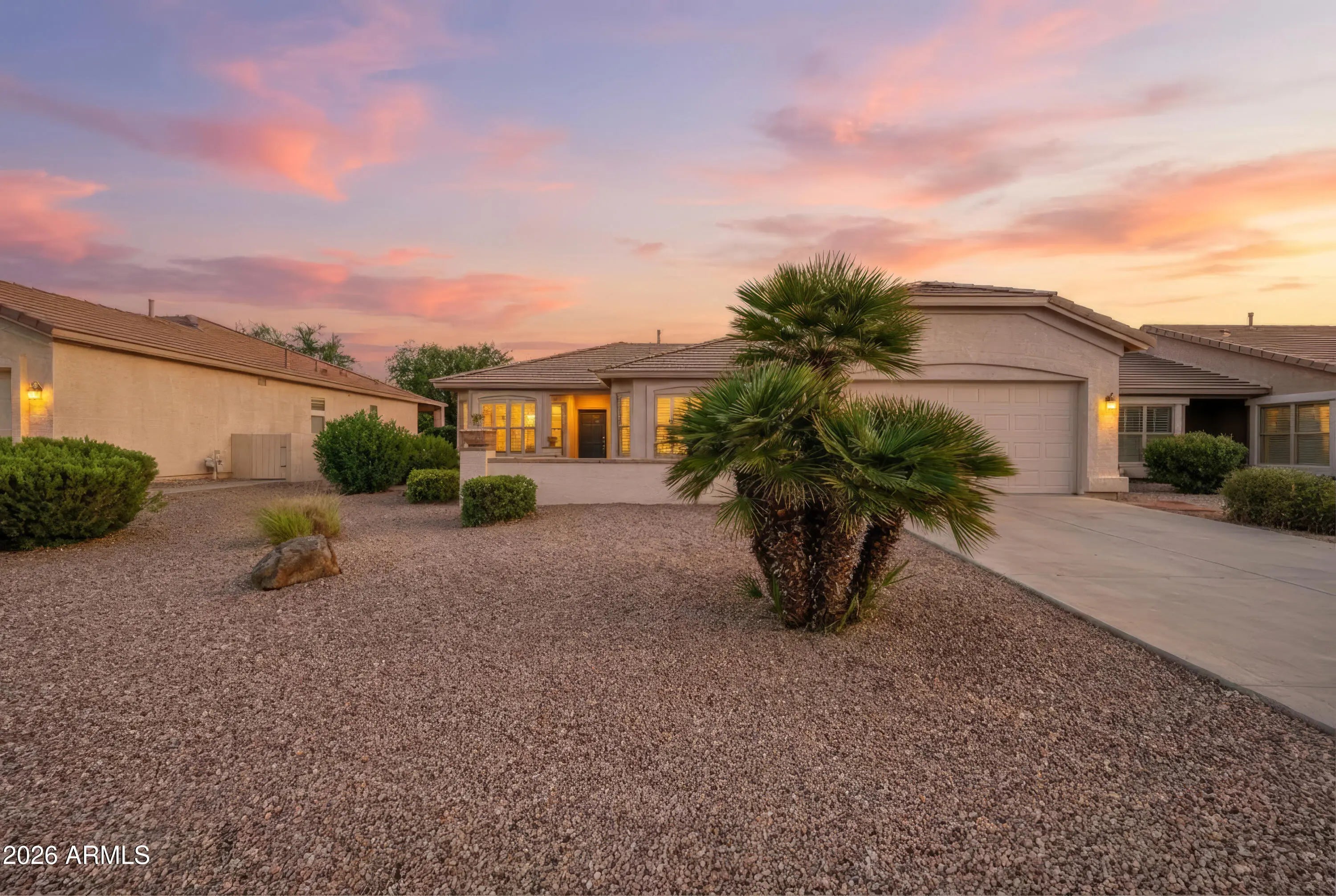 Photo of Listing #6912853