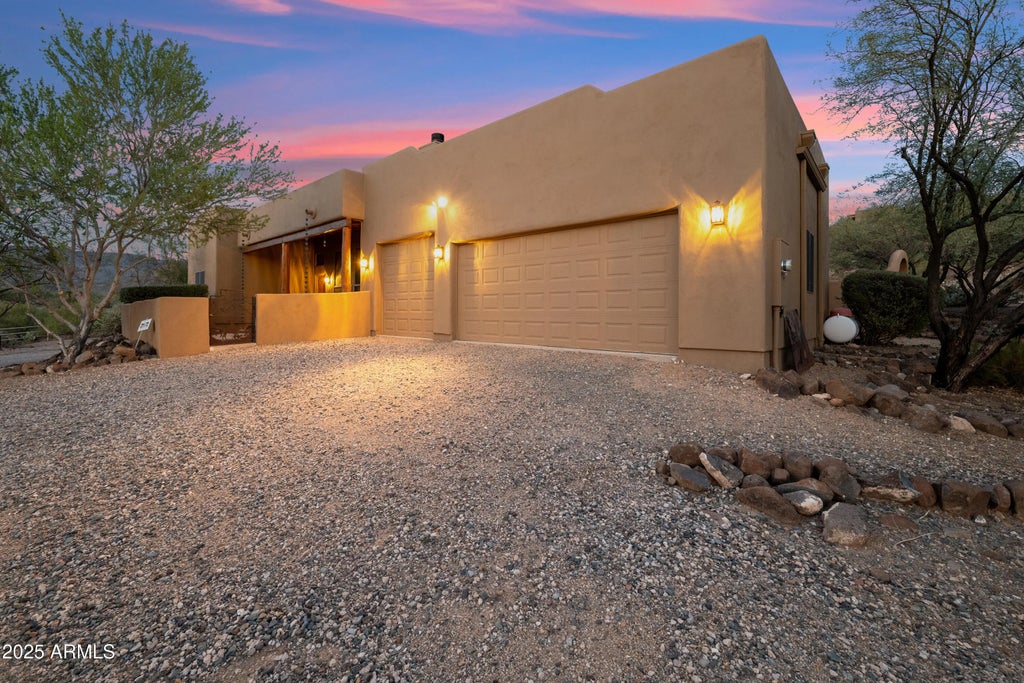 1509 E Venado Drive, New River
