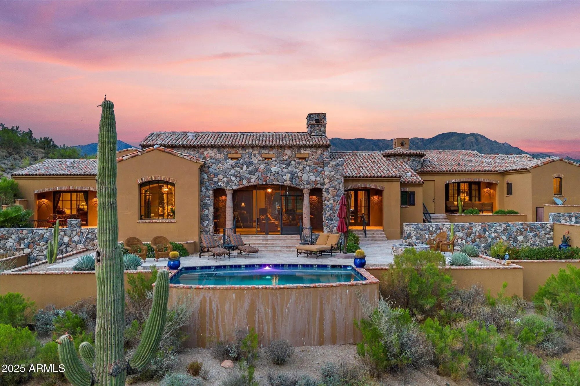 Photo of Listing #6923765