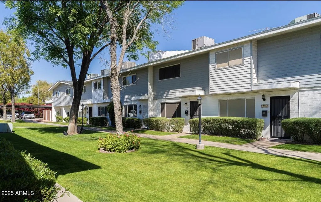 2551 W Berridge Lane (unit D6), Phoenix
