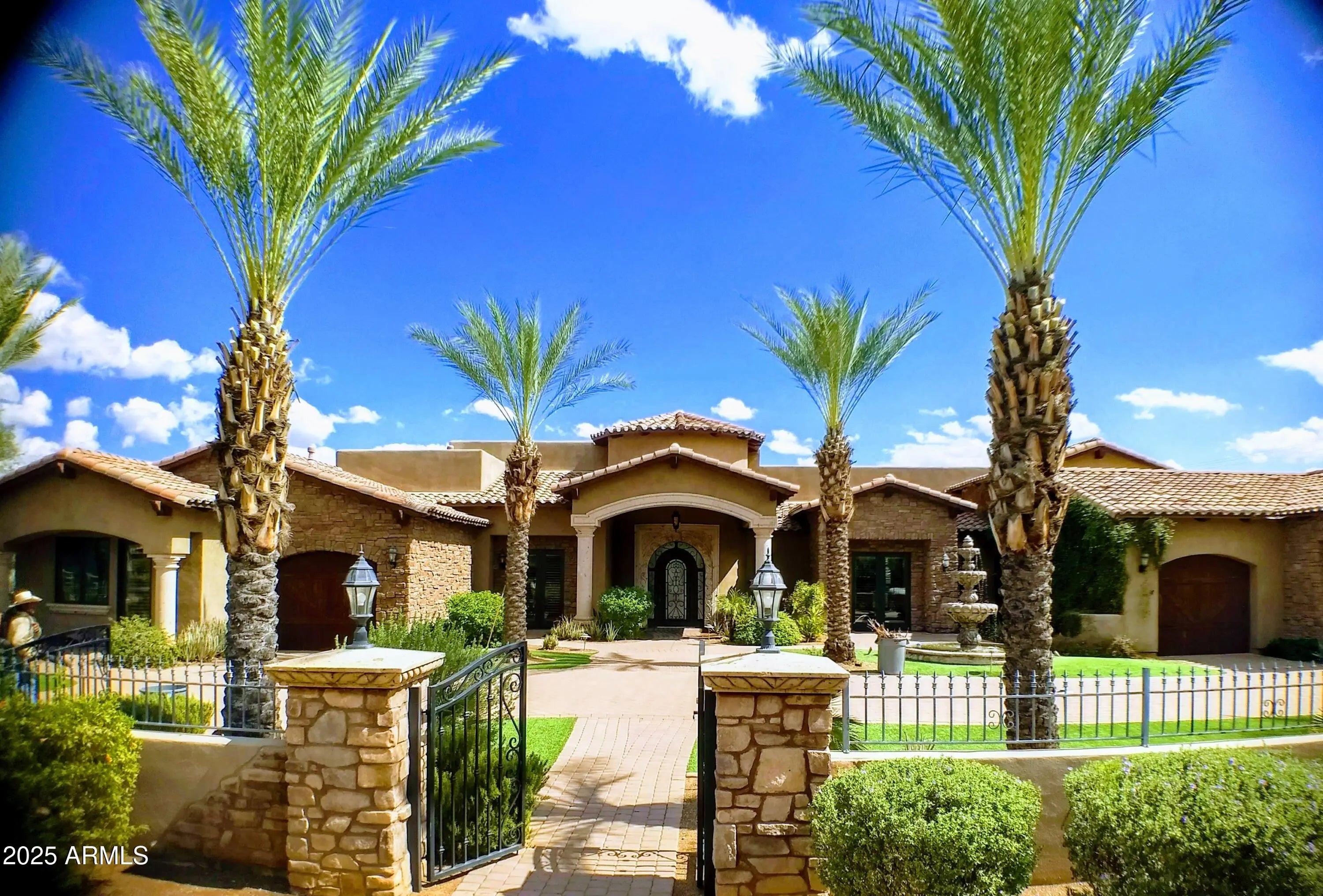 Photo of Listing #6916871