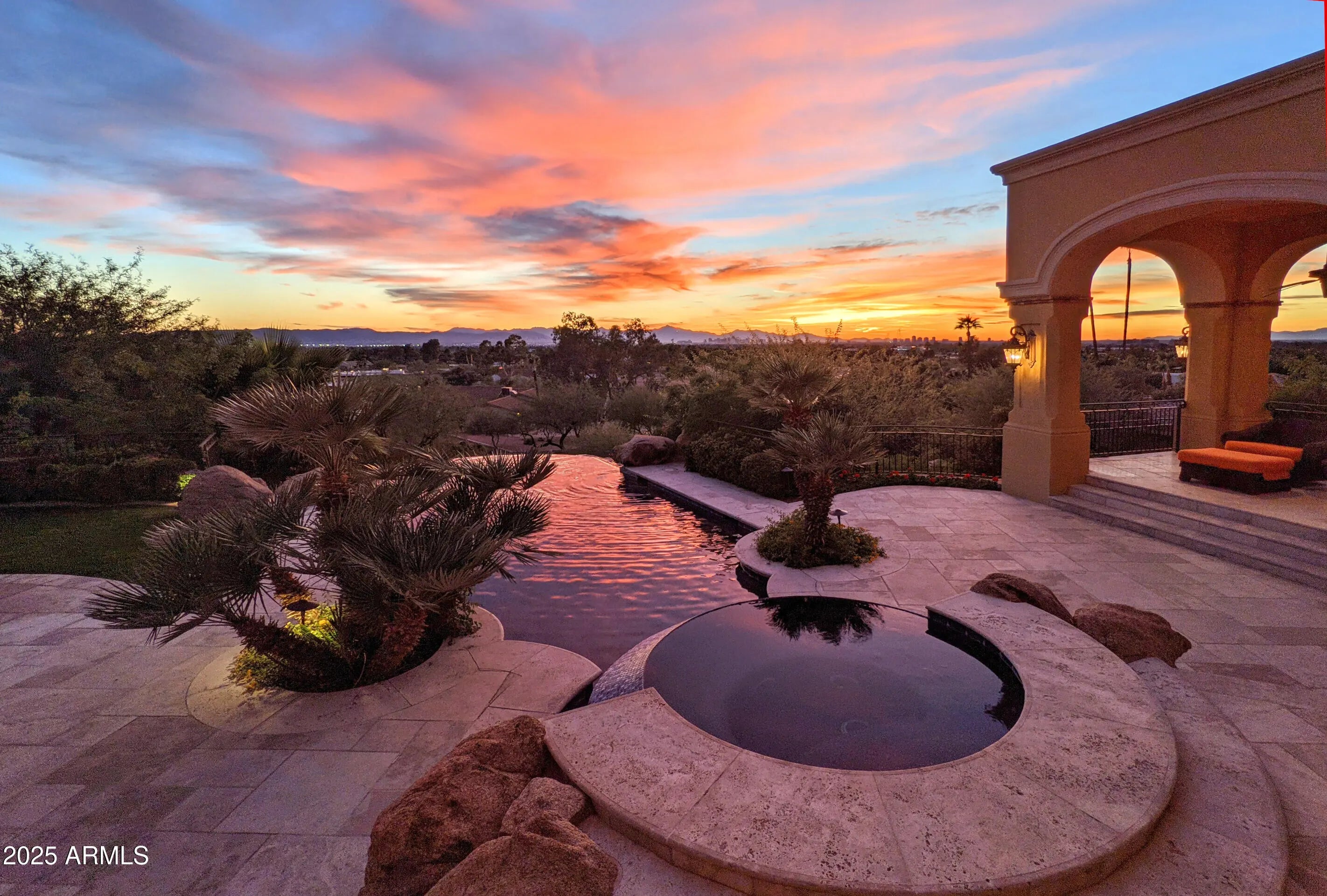 Photo of Listing #6913166