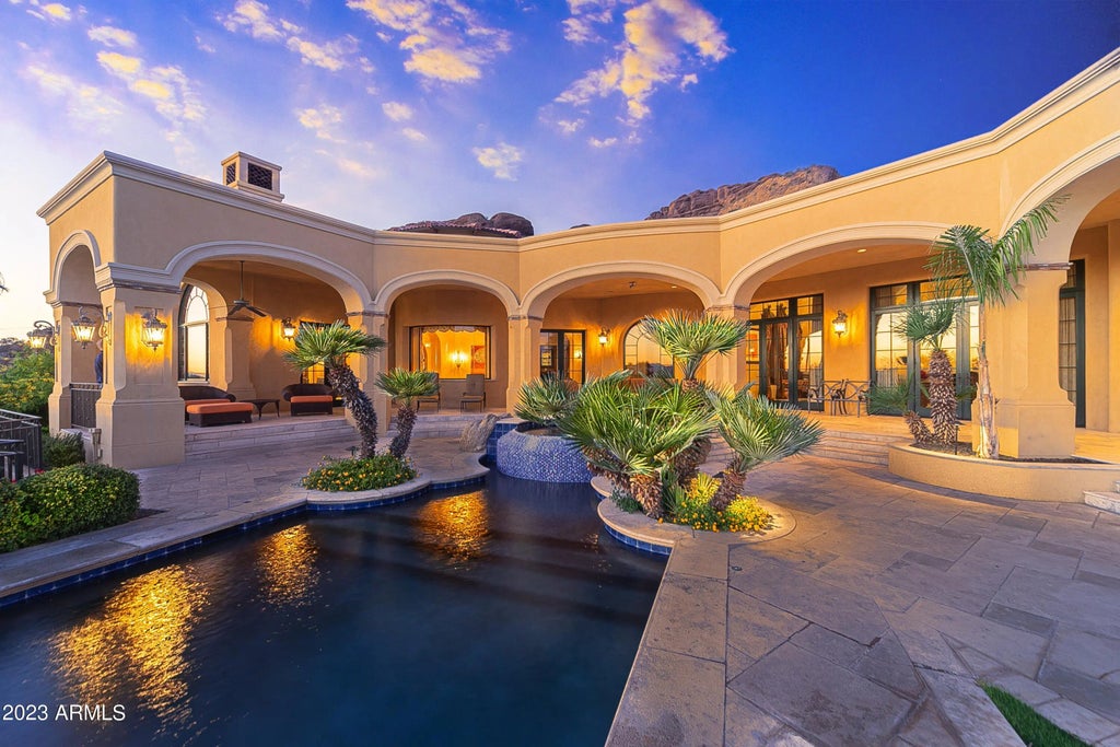 4836 E White Gates Drive, Phoenix