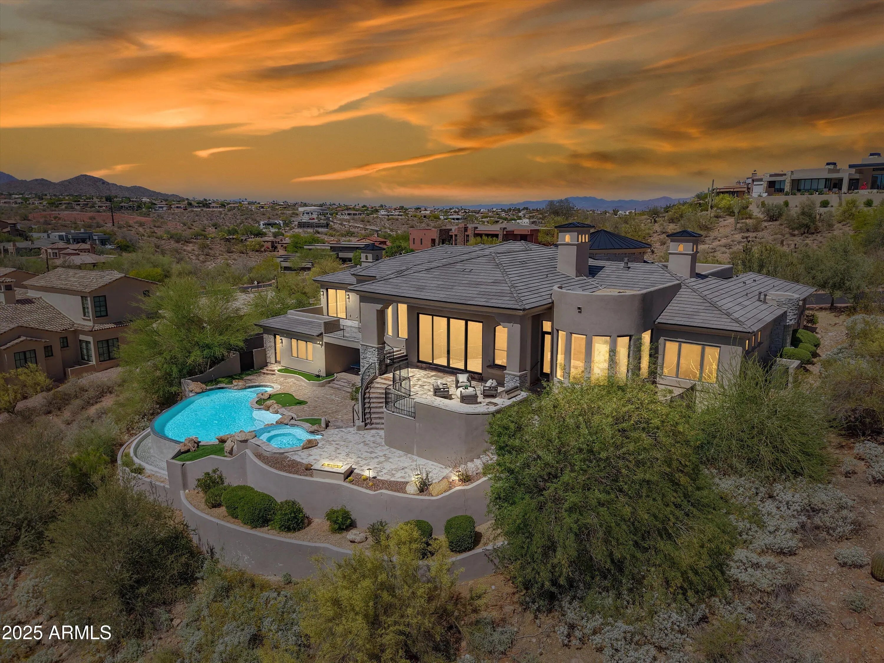 Photo of Listing #6913733