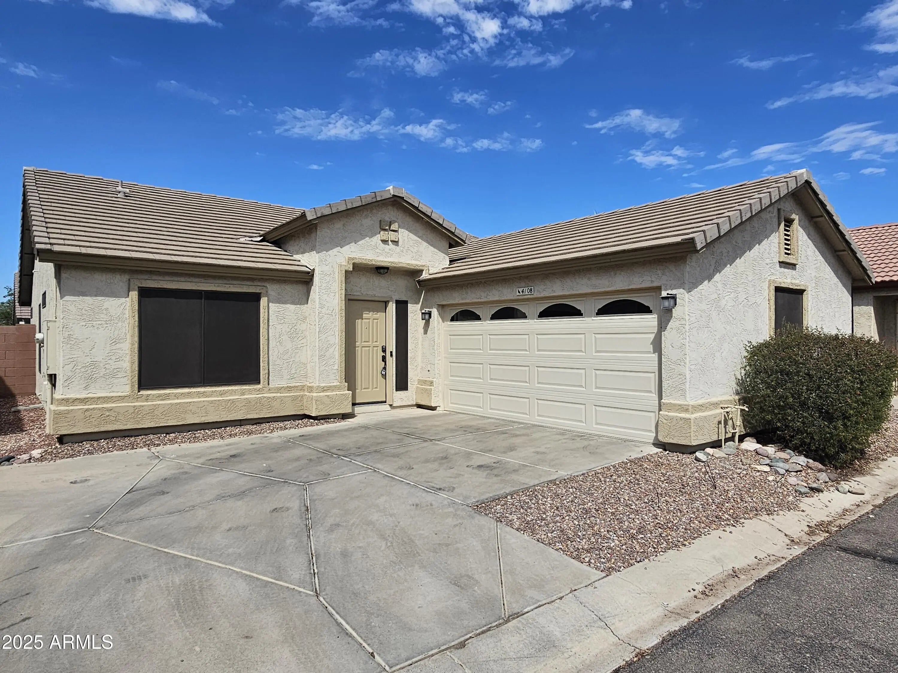 Photo of Listing #6913247