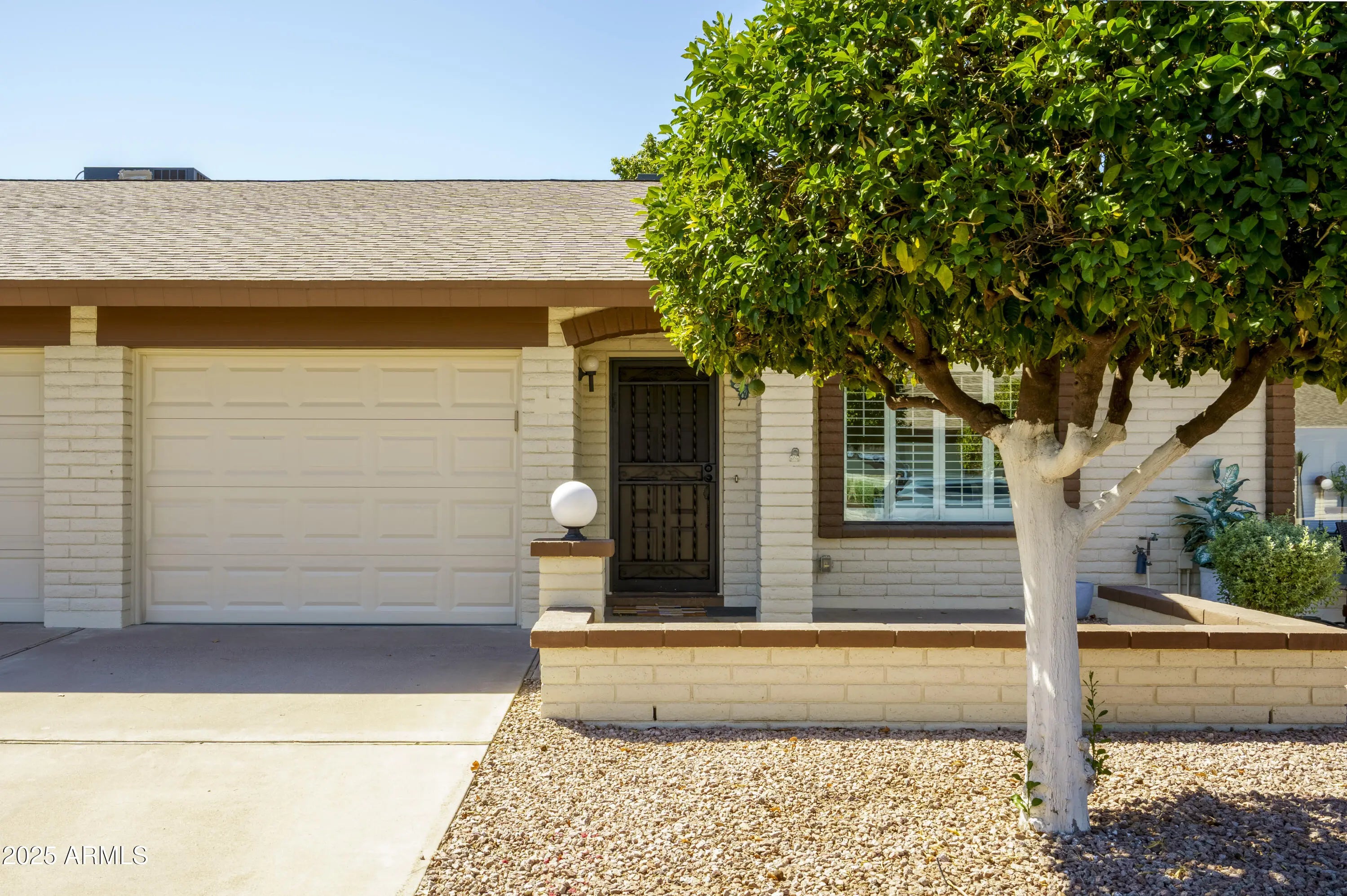 Photo of Listing #6916661