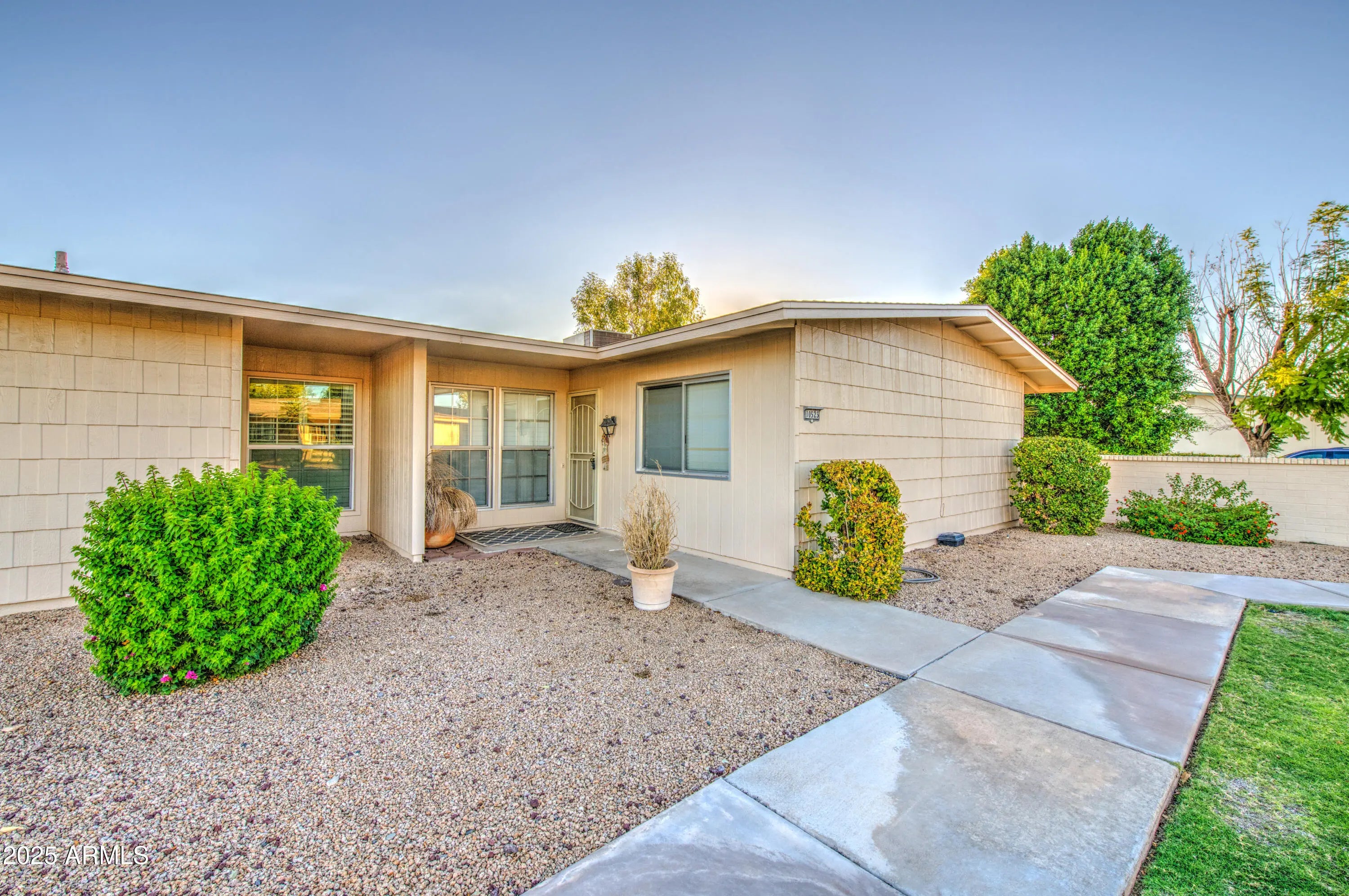 Photo of Listing #6914061