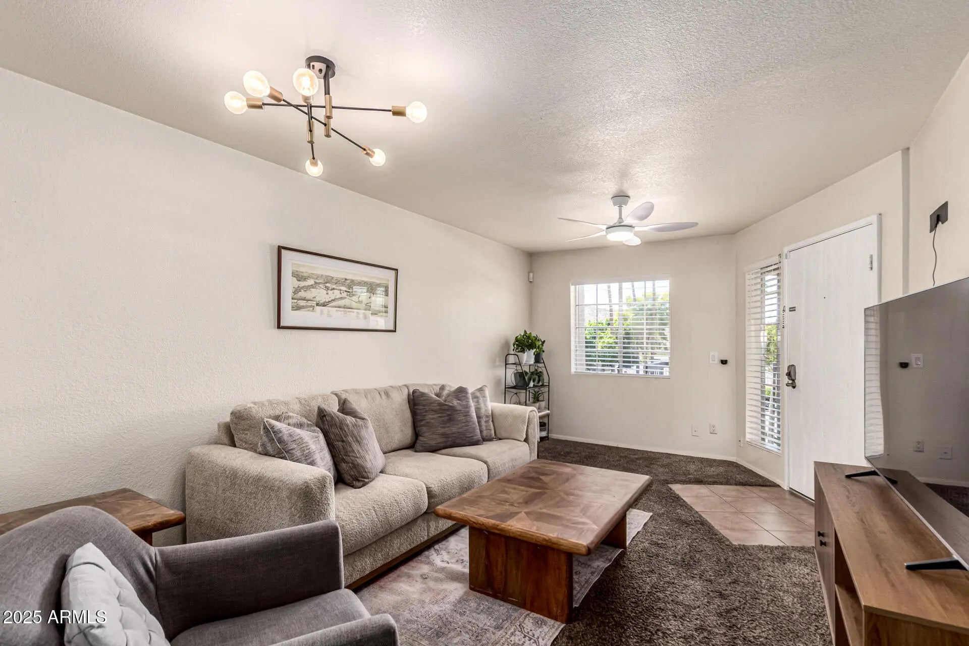 Photo of Listing #6915778